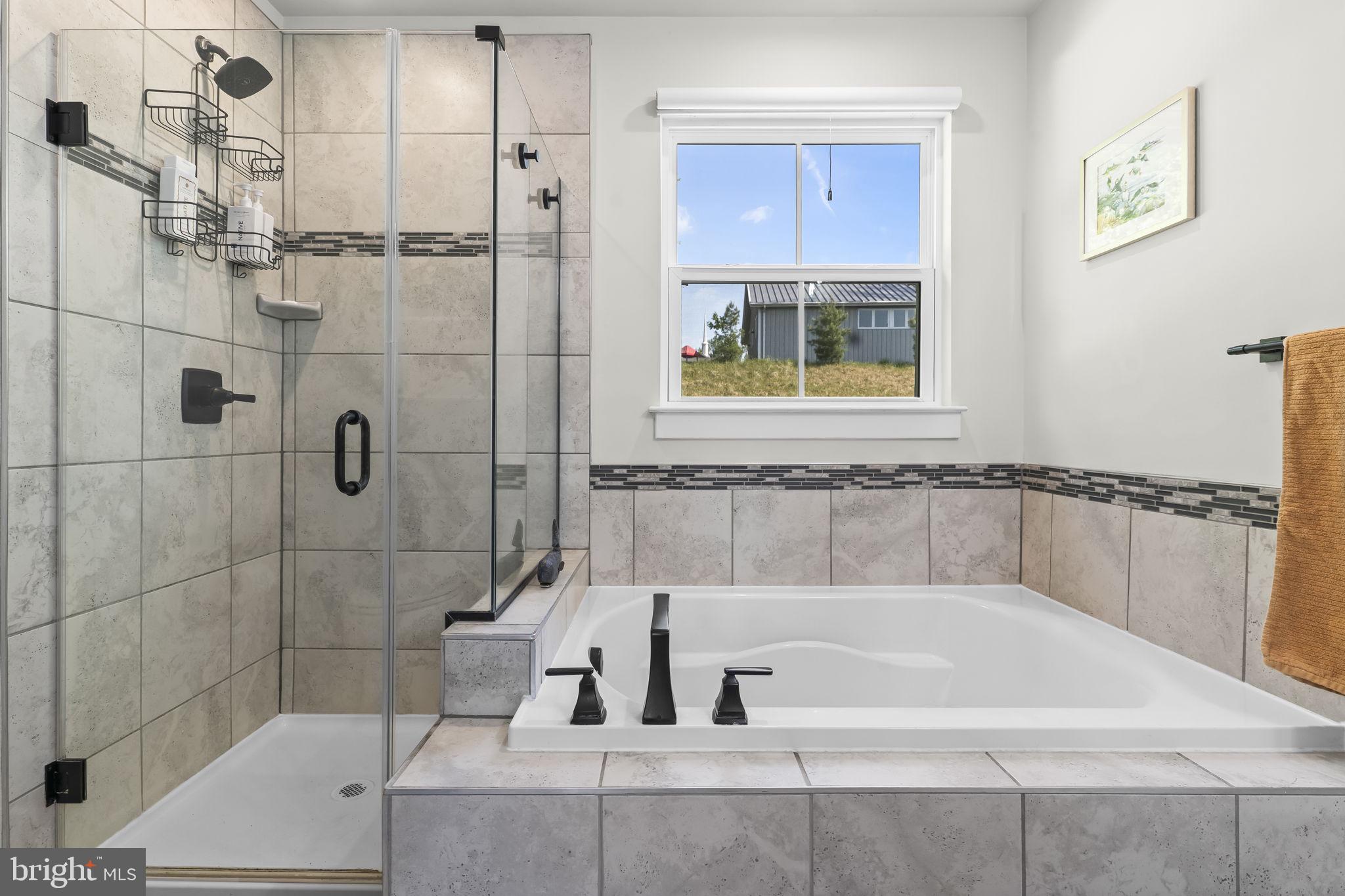 HERITAGE WOODS - Residential