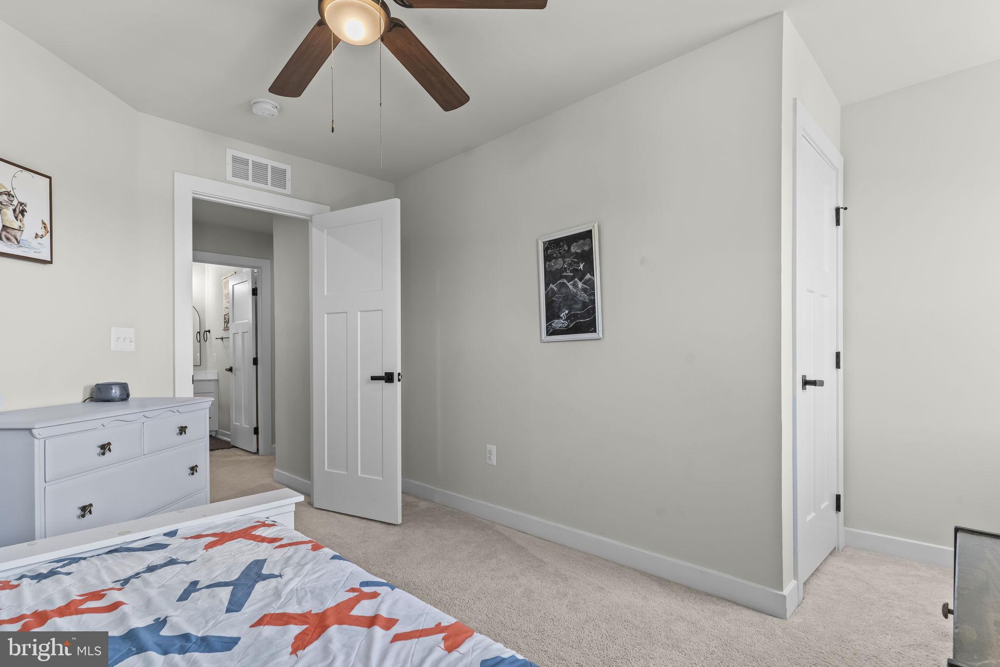 HERITAGE WOODS - Residential