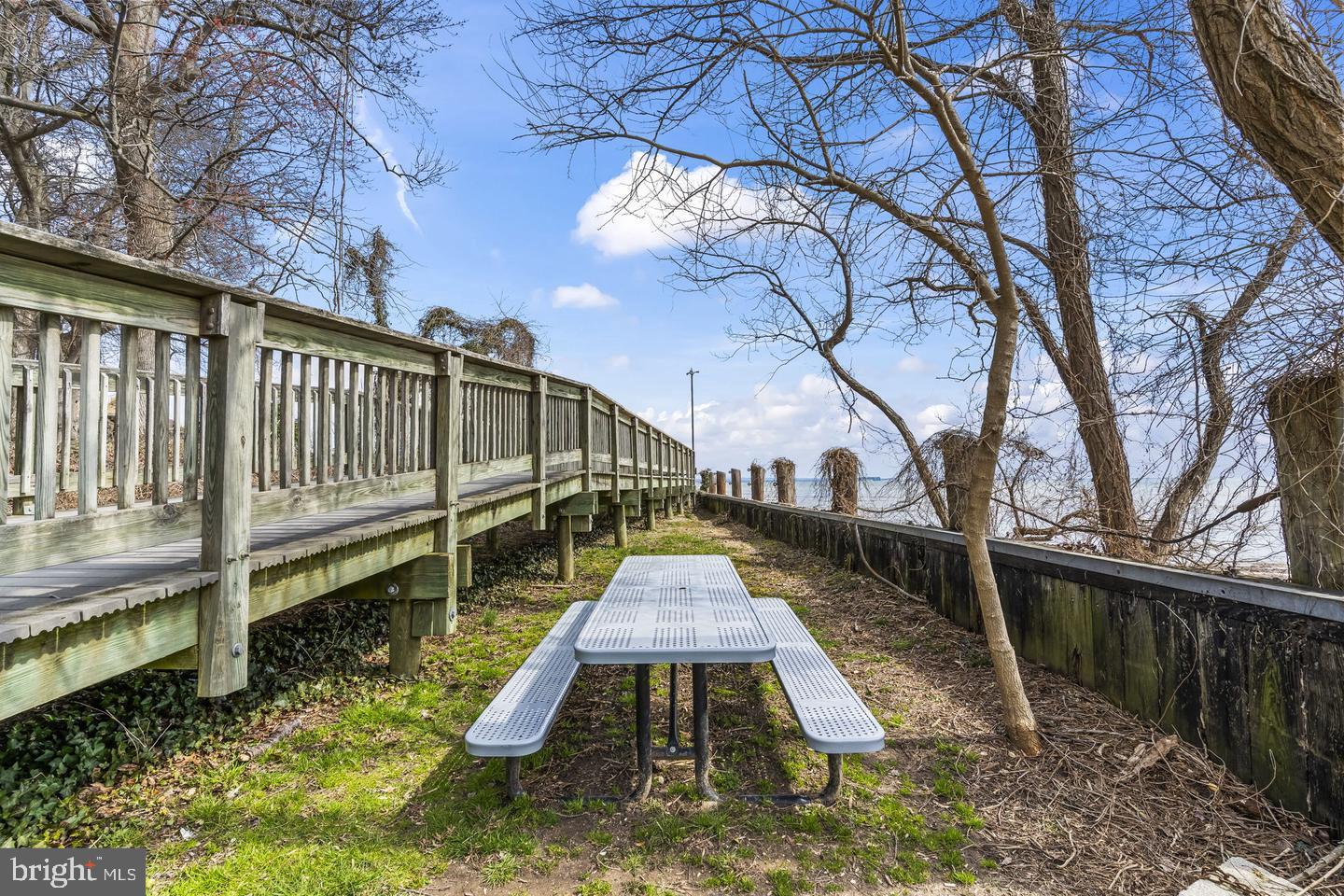 HERITAGE WOODS - Residential