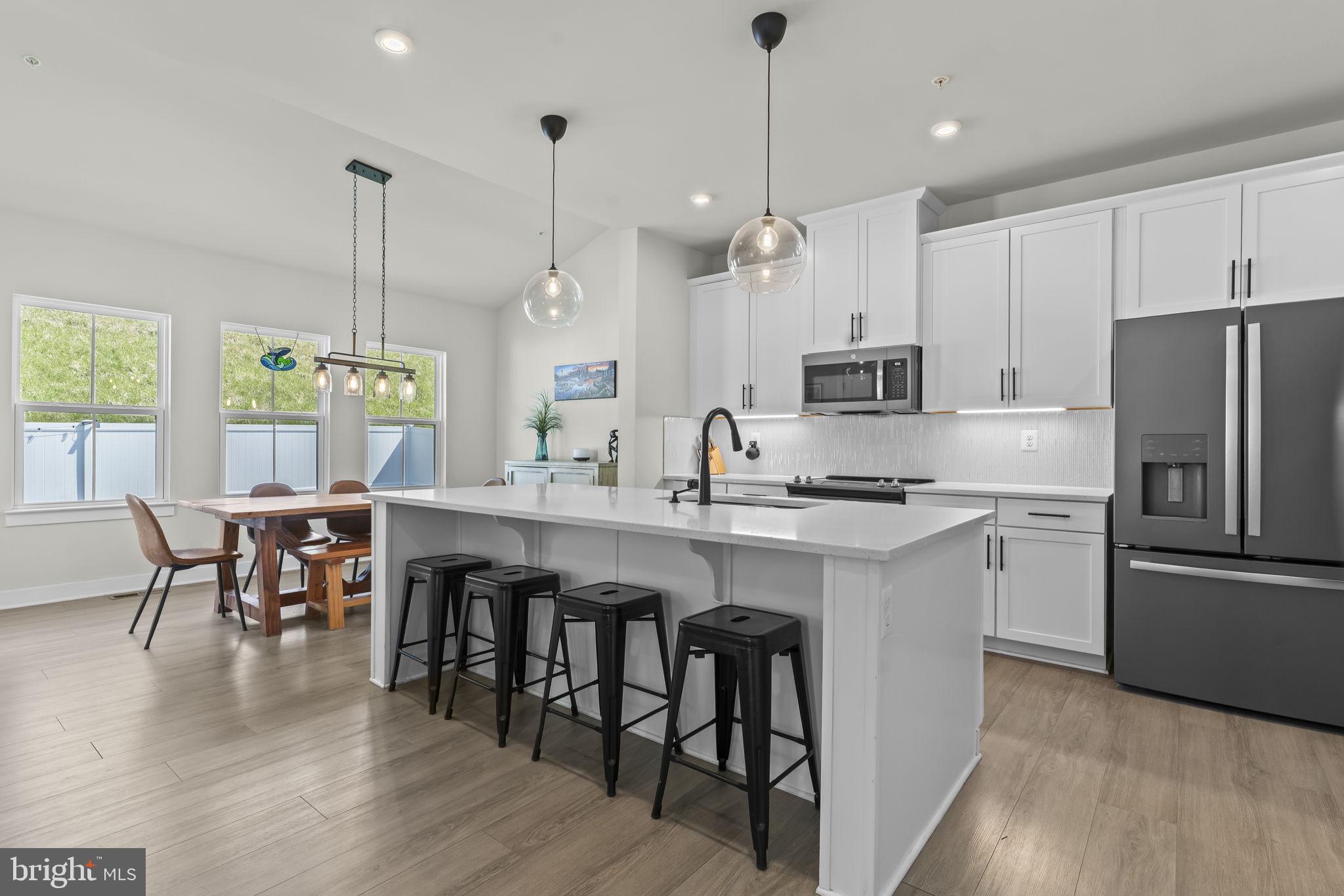 HERITAGE WOODS - Residential