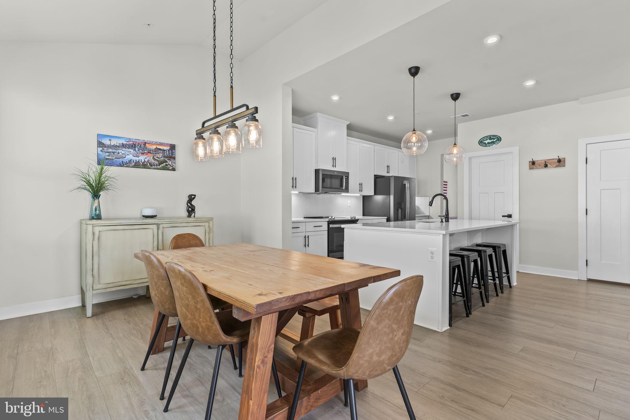 HERITAGE WOODS - Residential