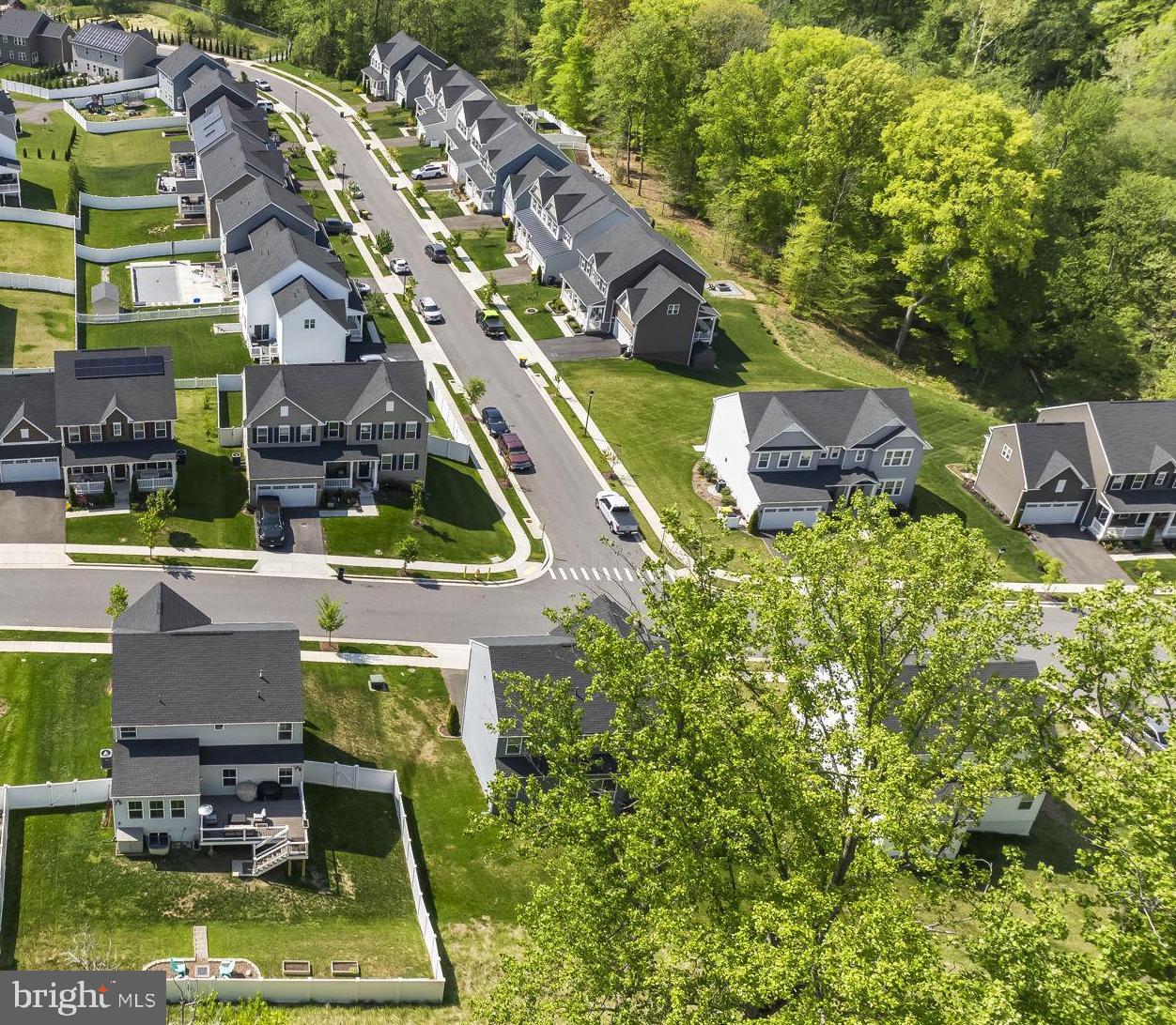 HERITAGE WOODS - Residential