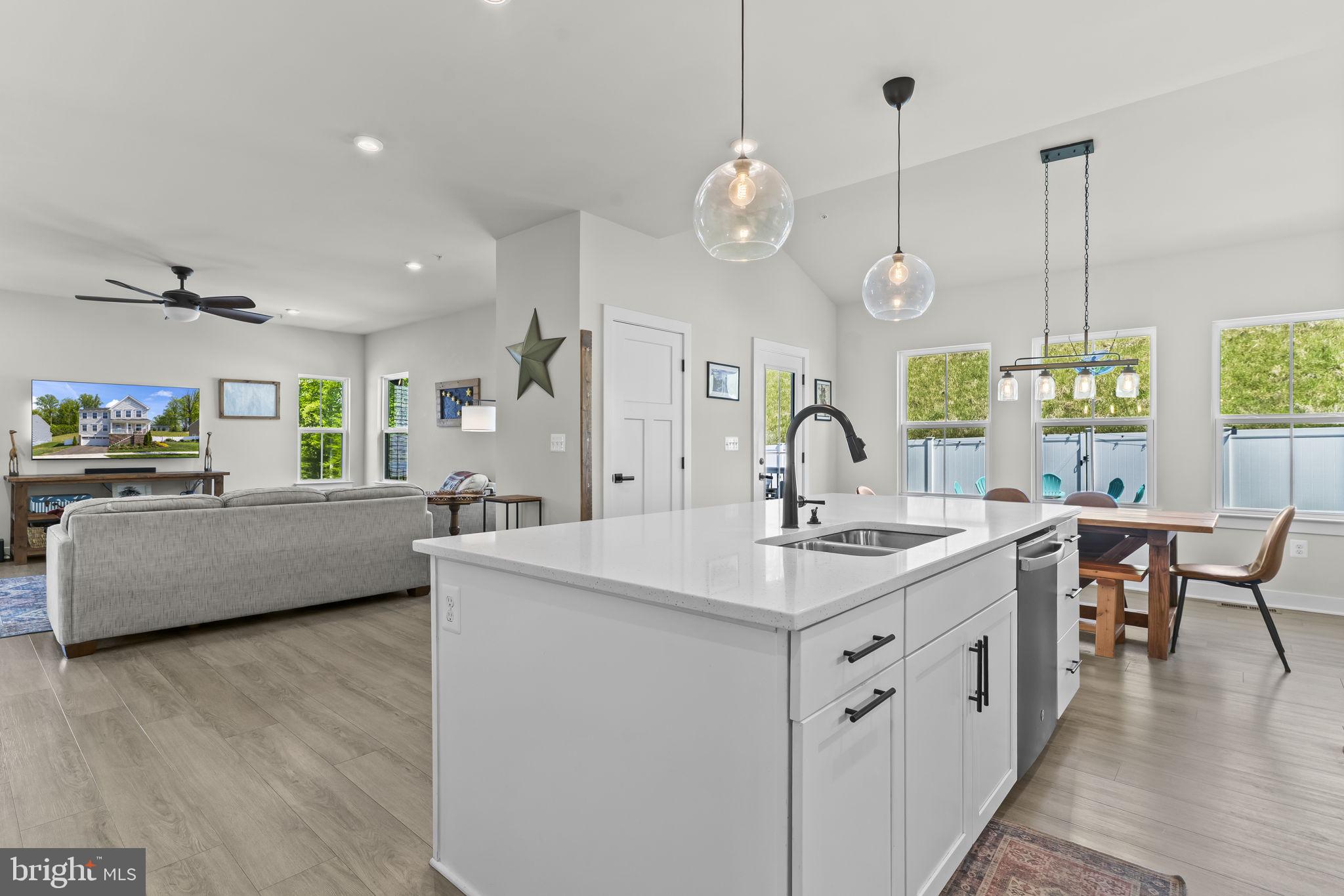 HERITAGE WOODS - Residential