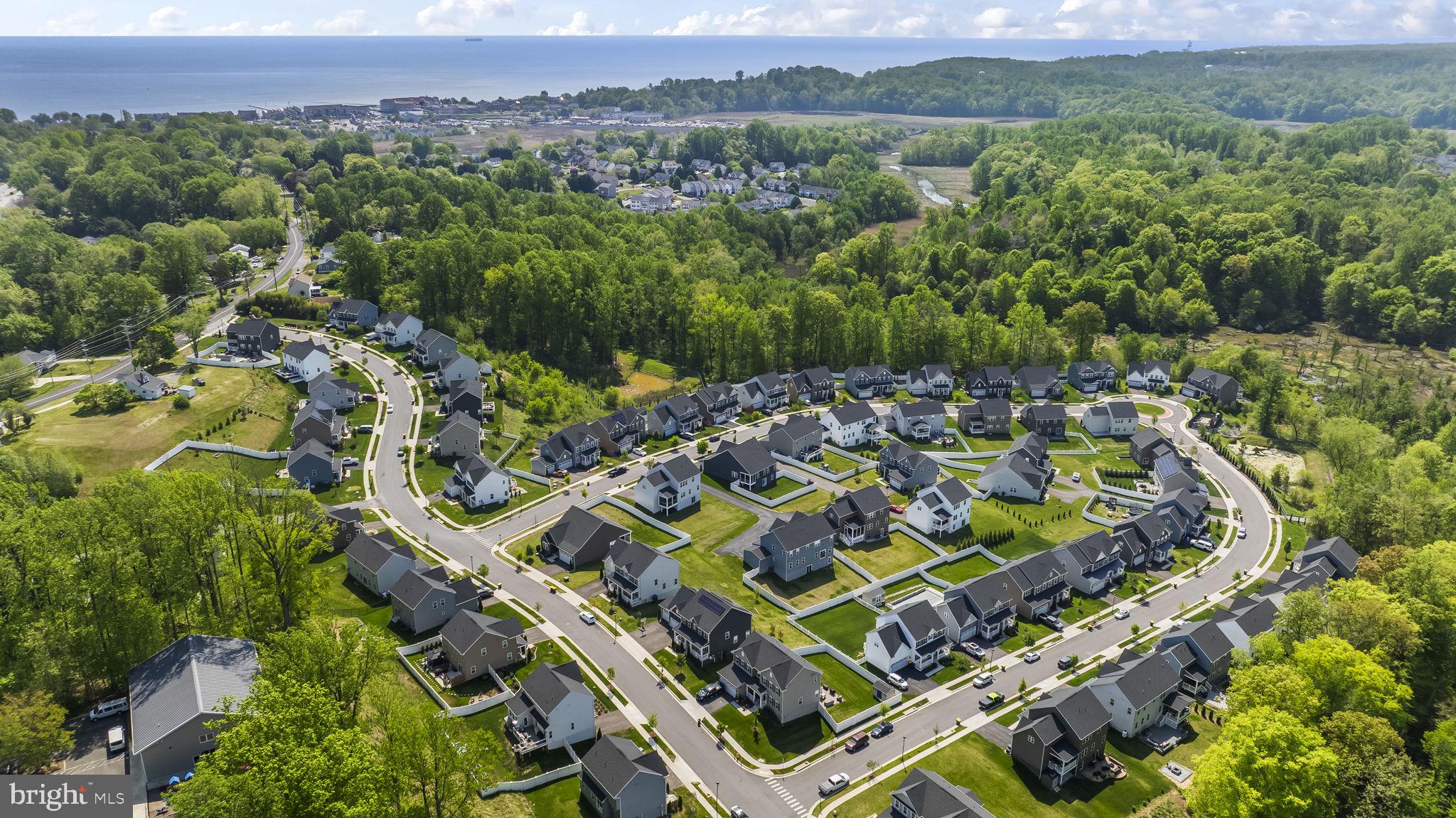 HERITAGE WOODS - Residential