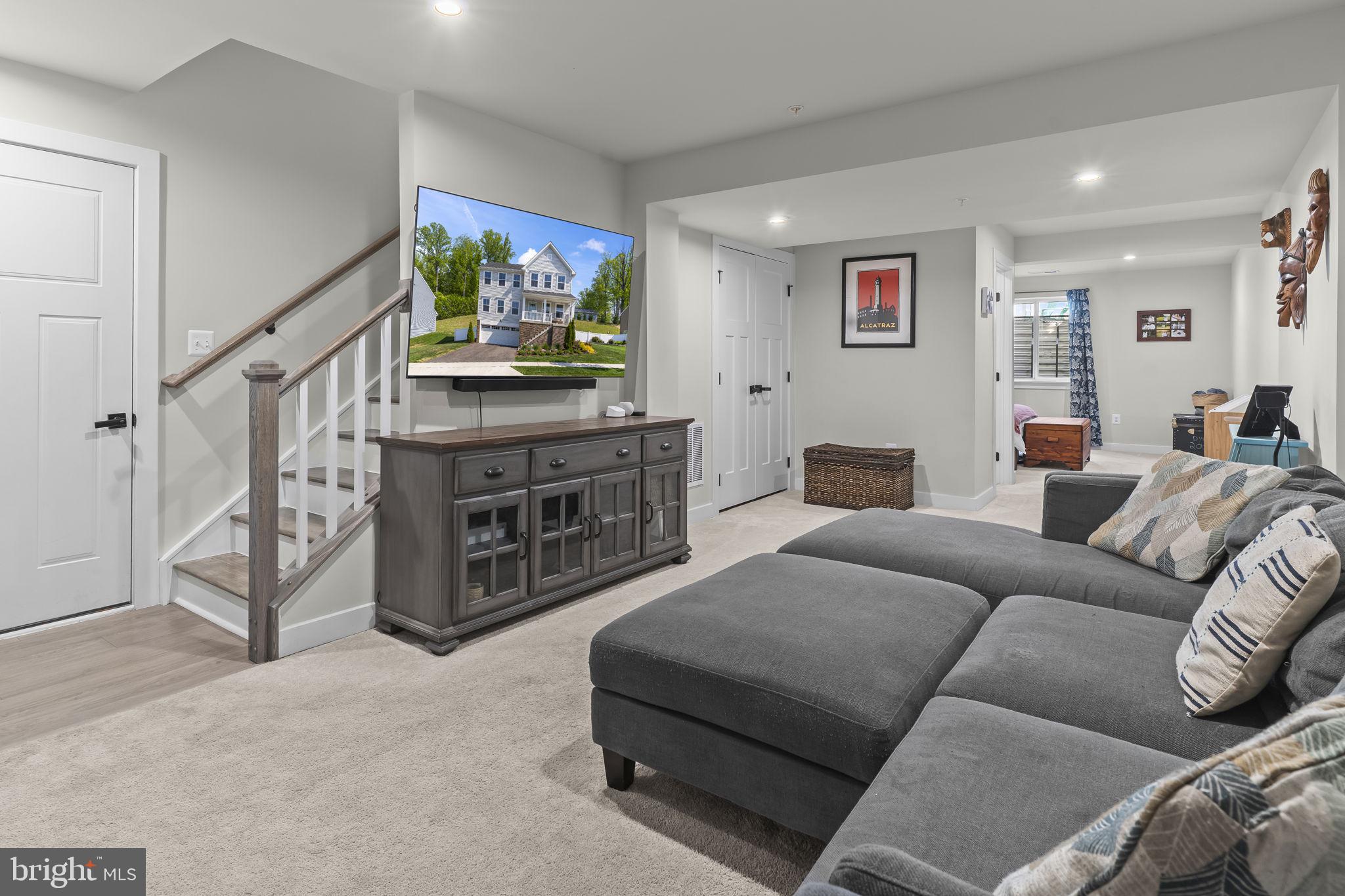 HERITAGE WOODS - Residential