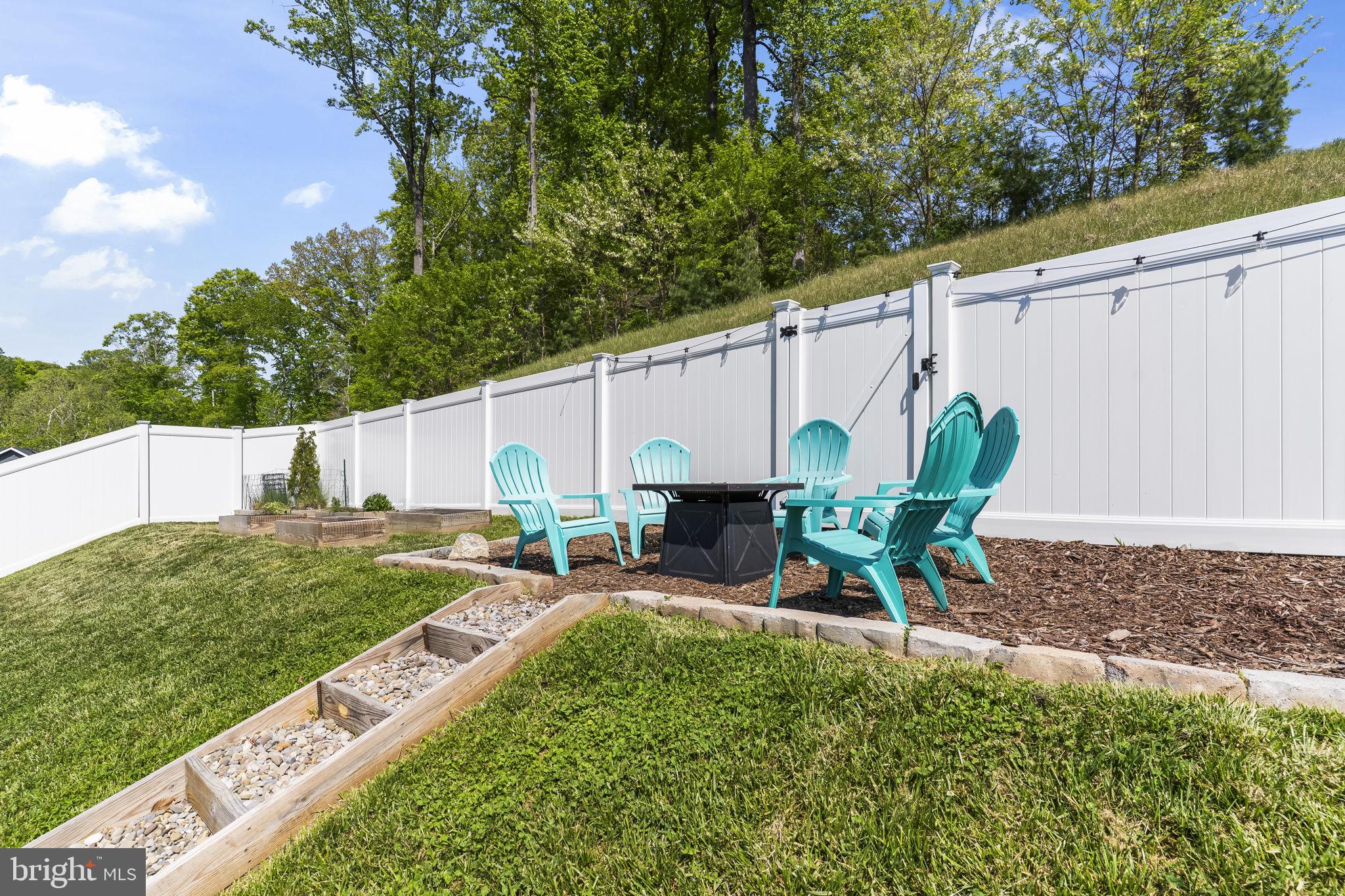 HERITAGE WOODS - Residential