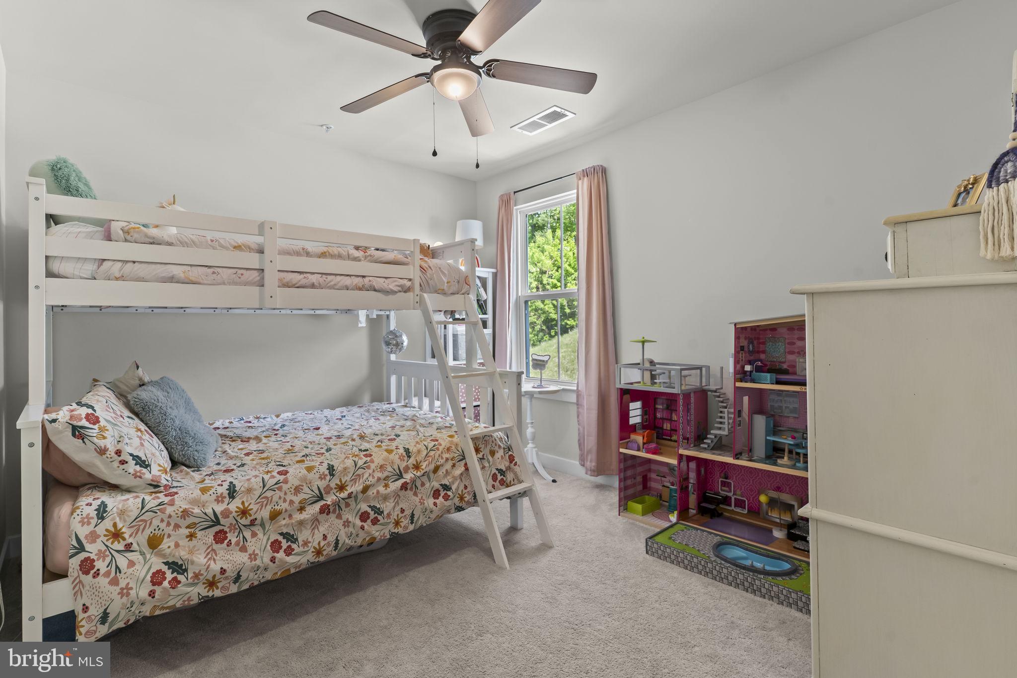 HERITAGE WOODS - Residential