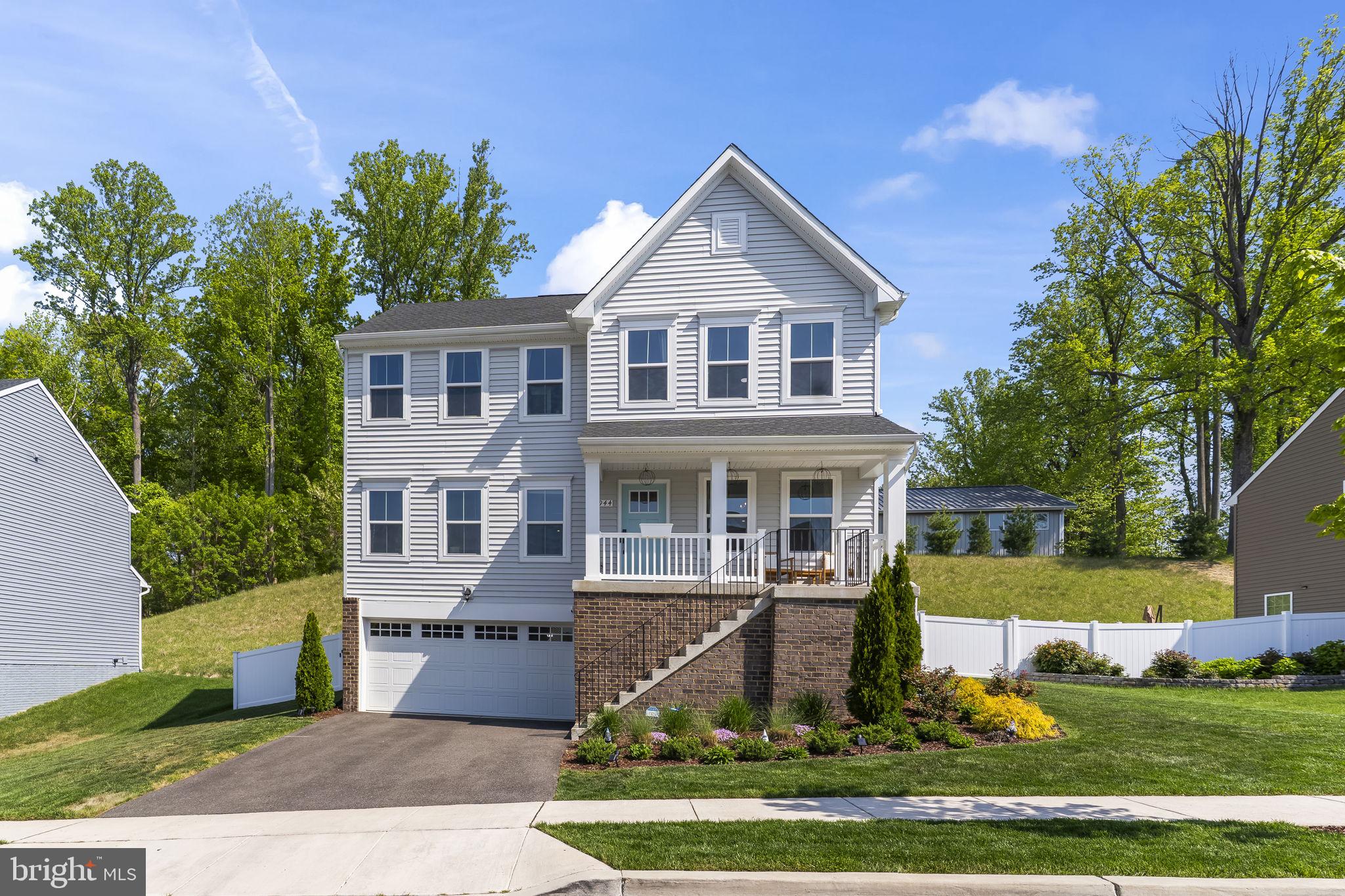 HERITAGE WOODS - Residential