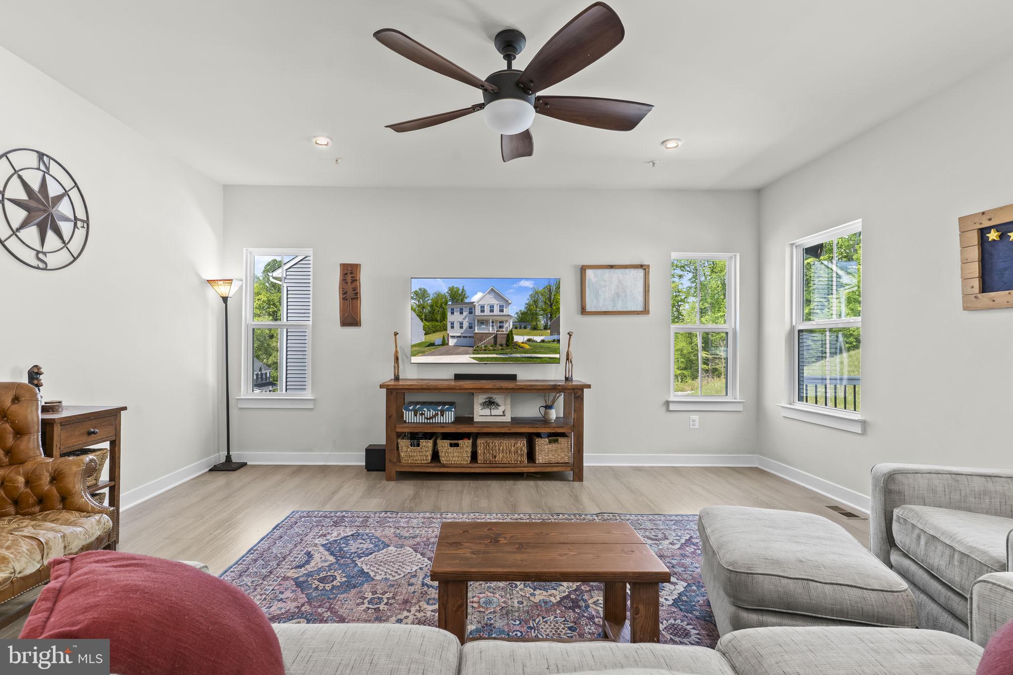 HERITAGE WOODS - Residential