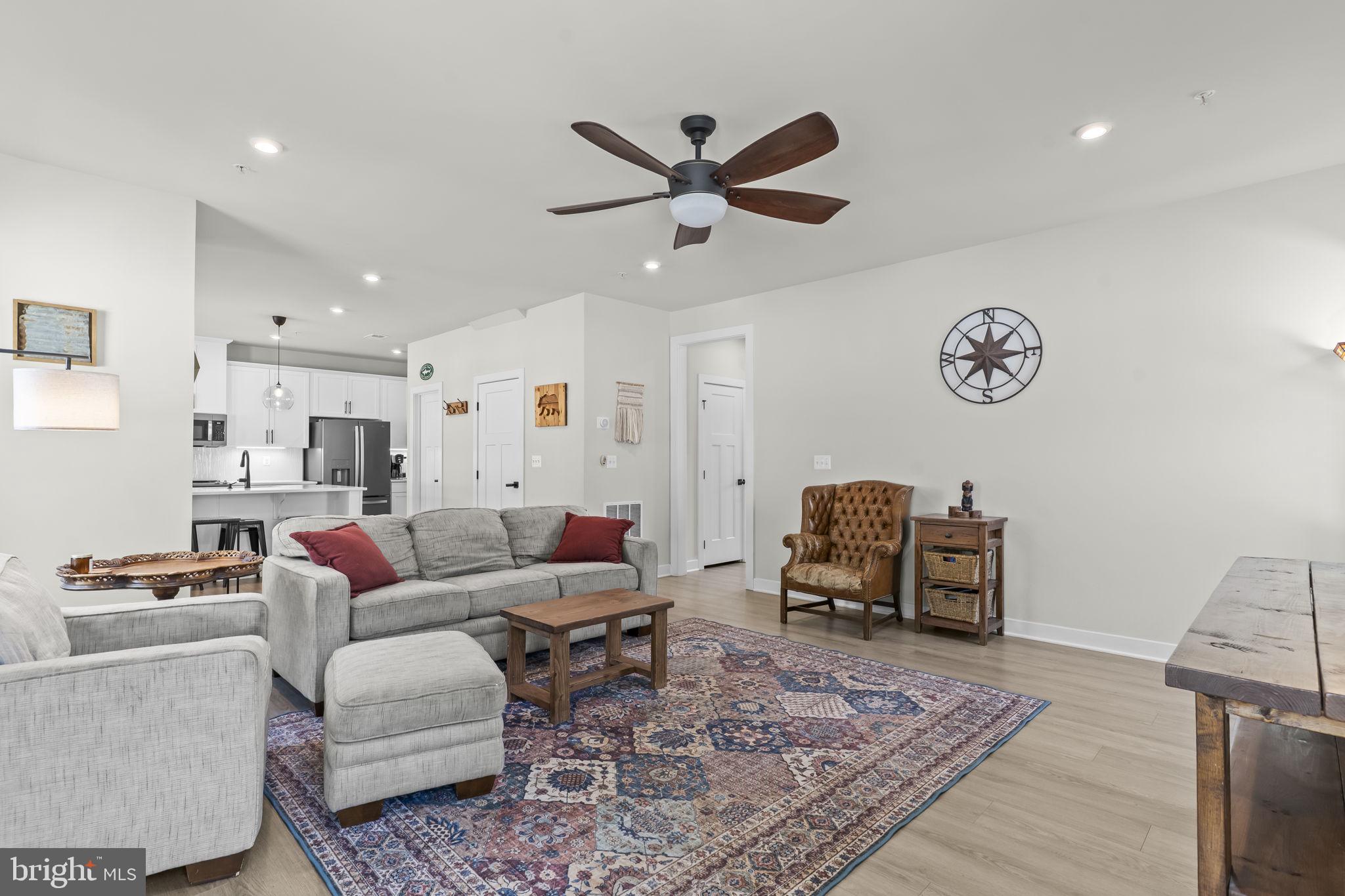 HERITAGE WOODS - Residential