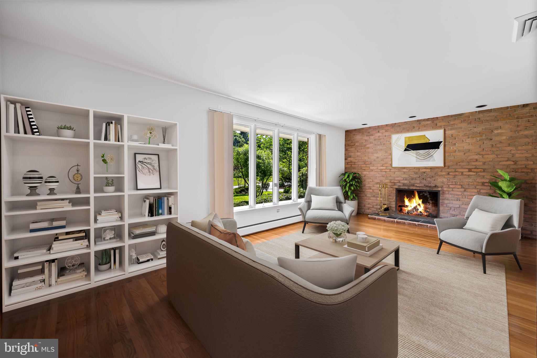 2208 FOX HUNT LANE