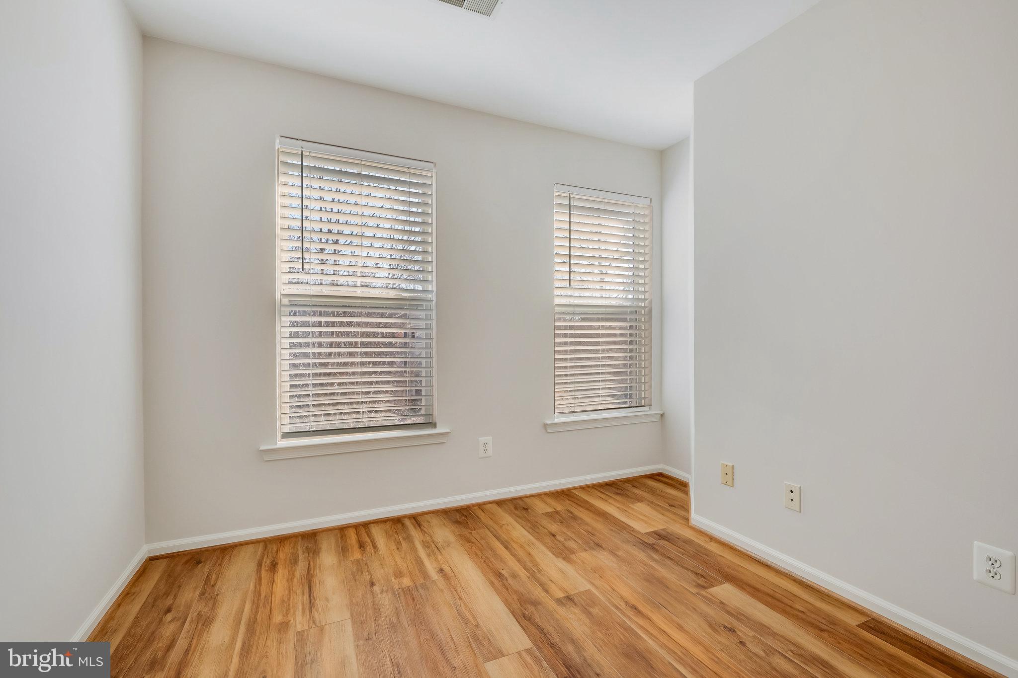 BROADLANDS SOUTH - Residential