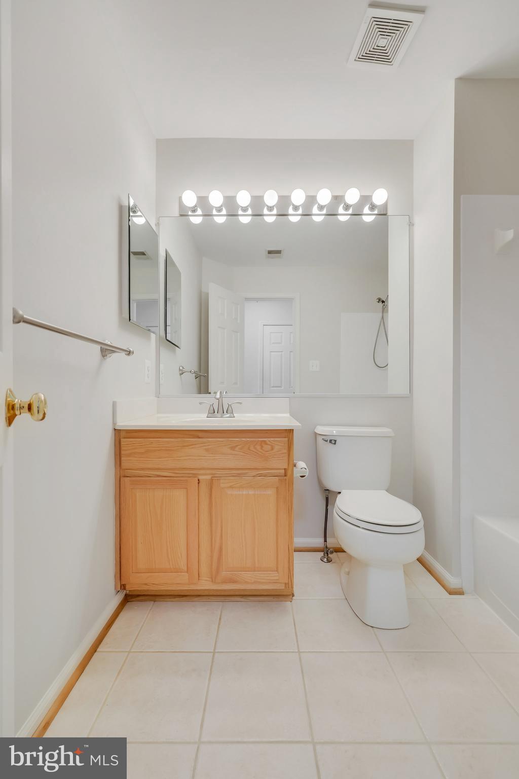 BROADLANDS SOUTH - Residential