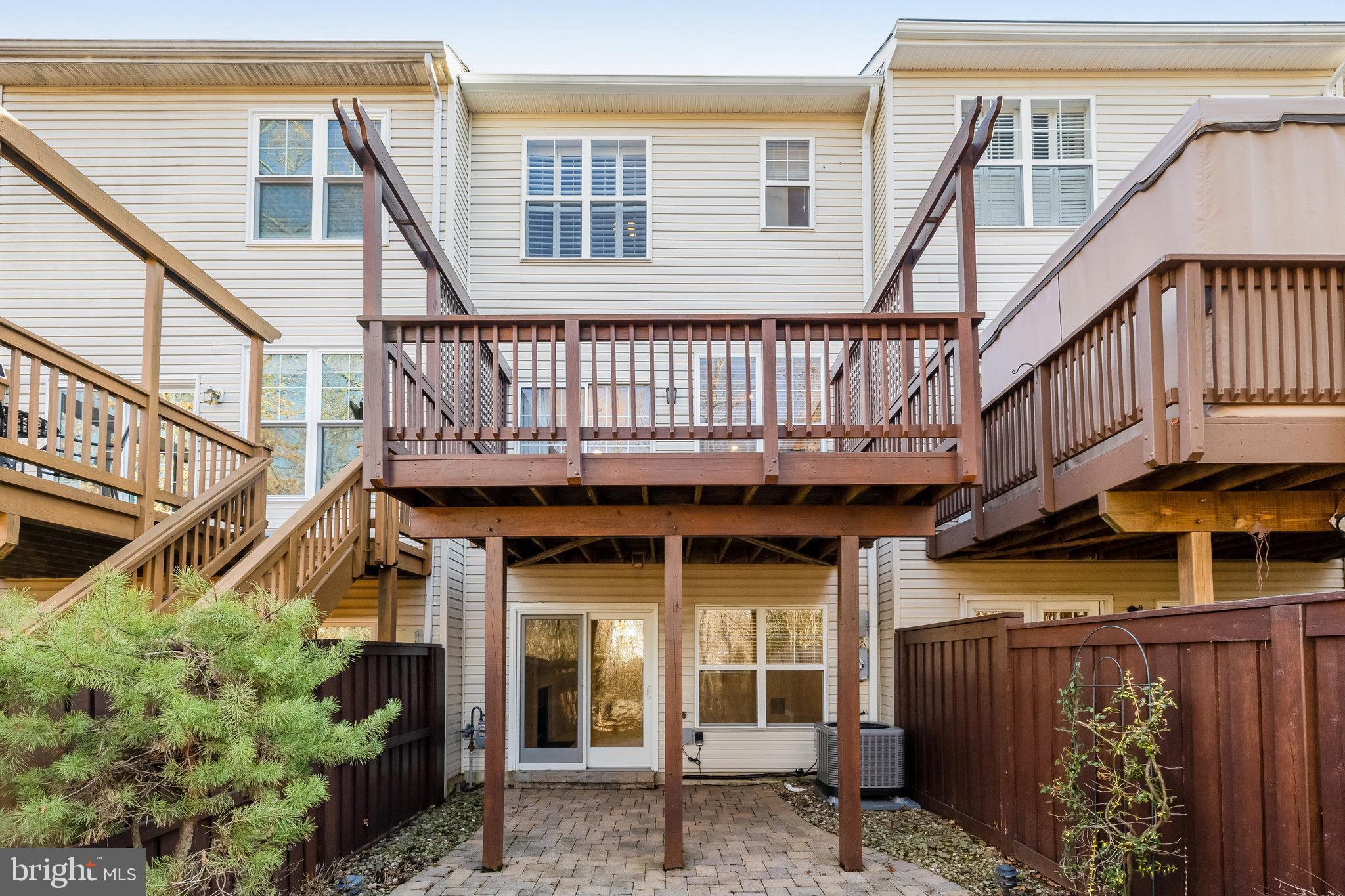 BROADLANDS SOUTH - Residential