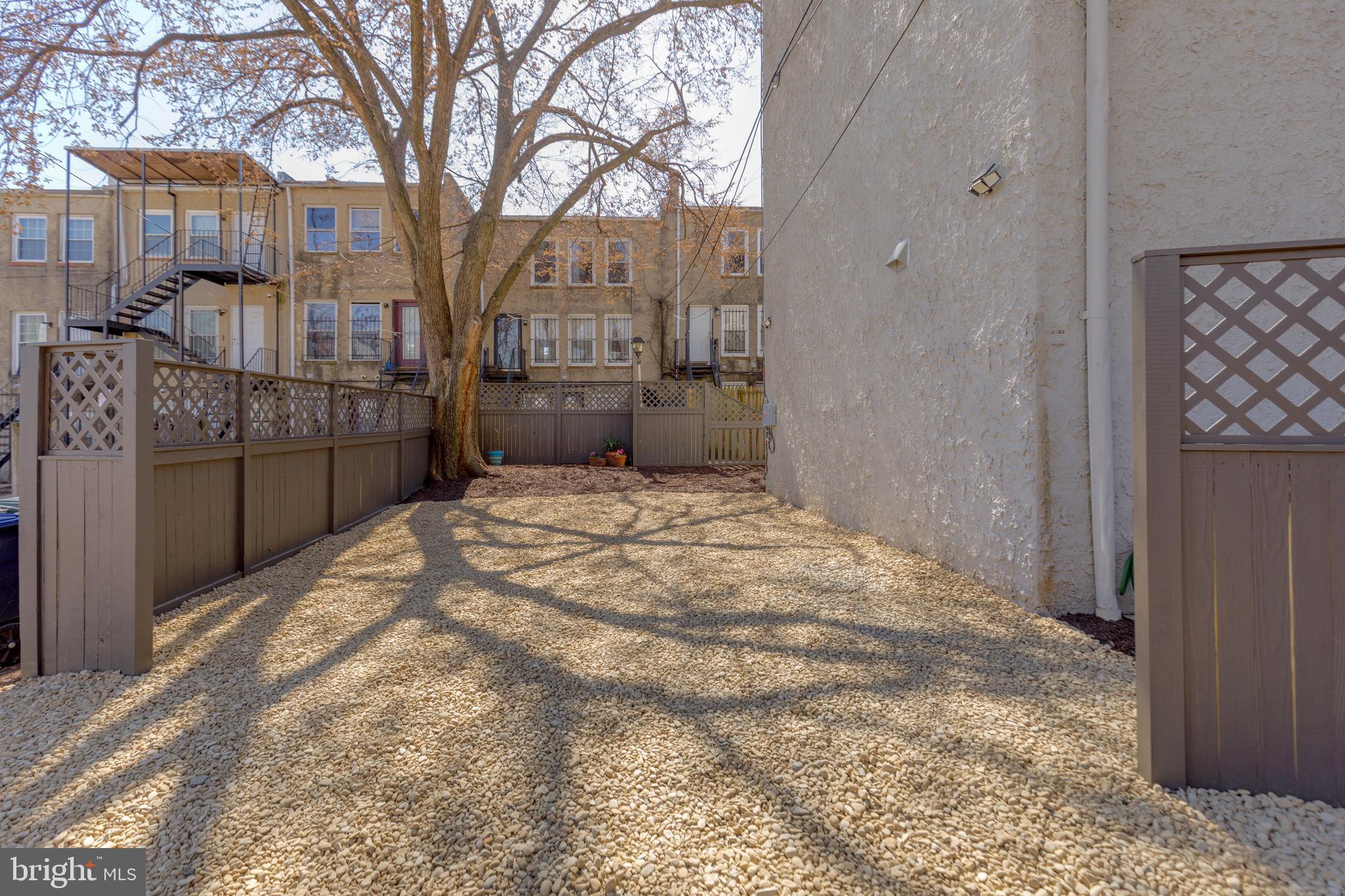 CAPITOL HILL - Residential