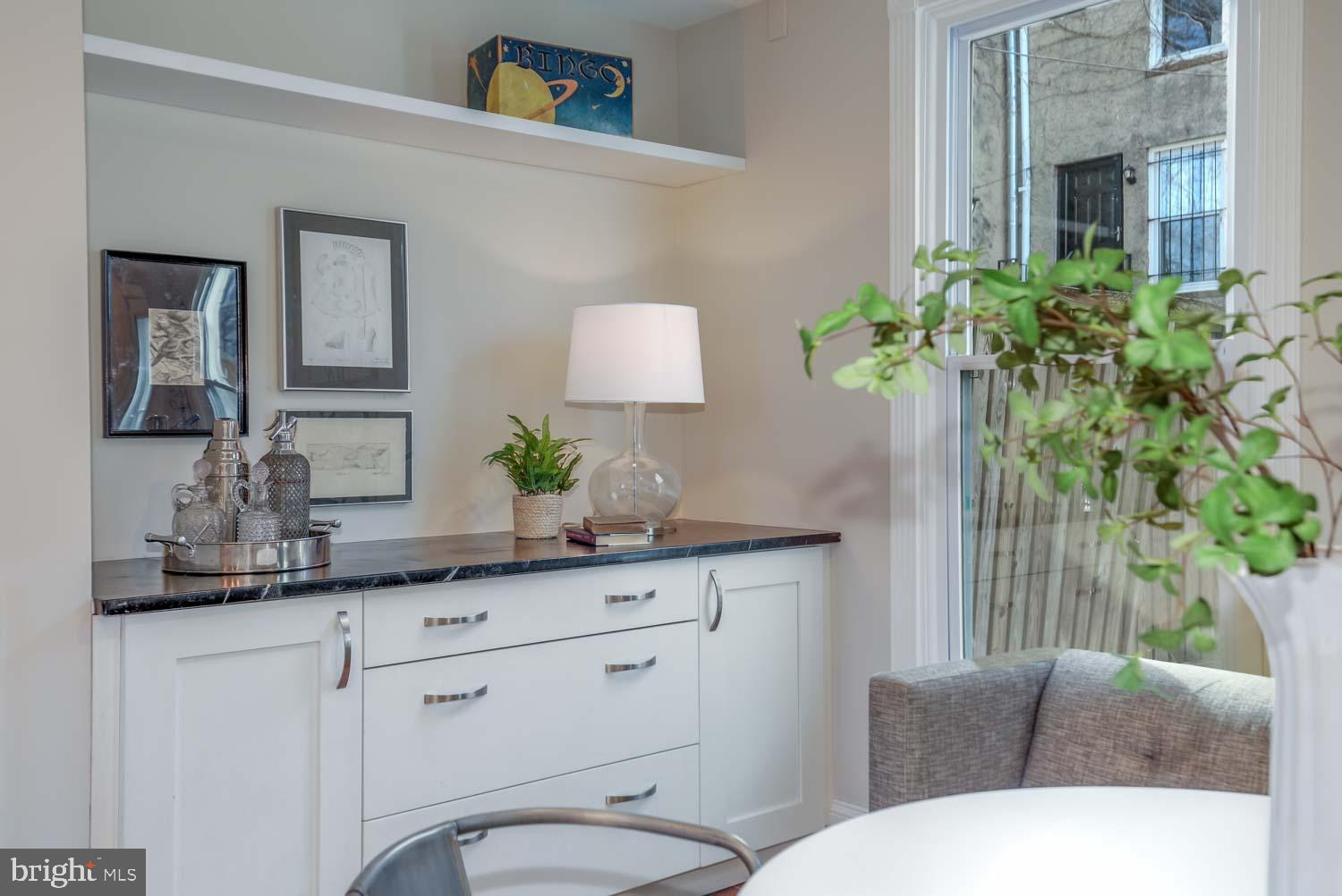 CAPITOL HILL - Residential