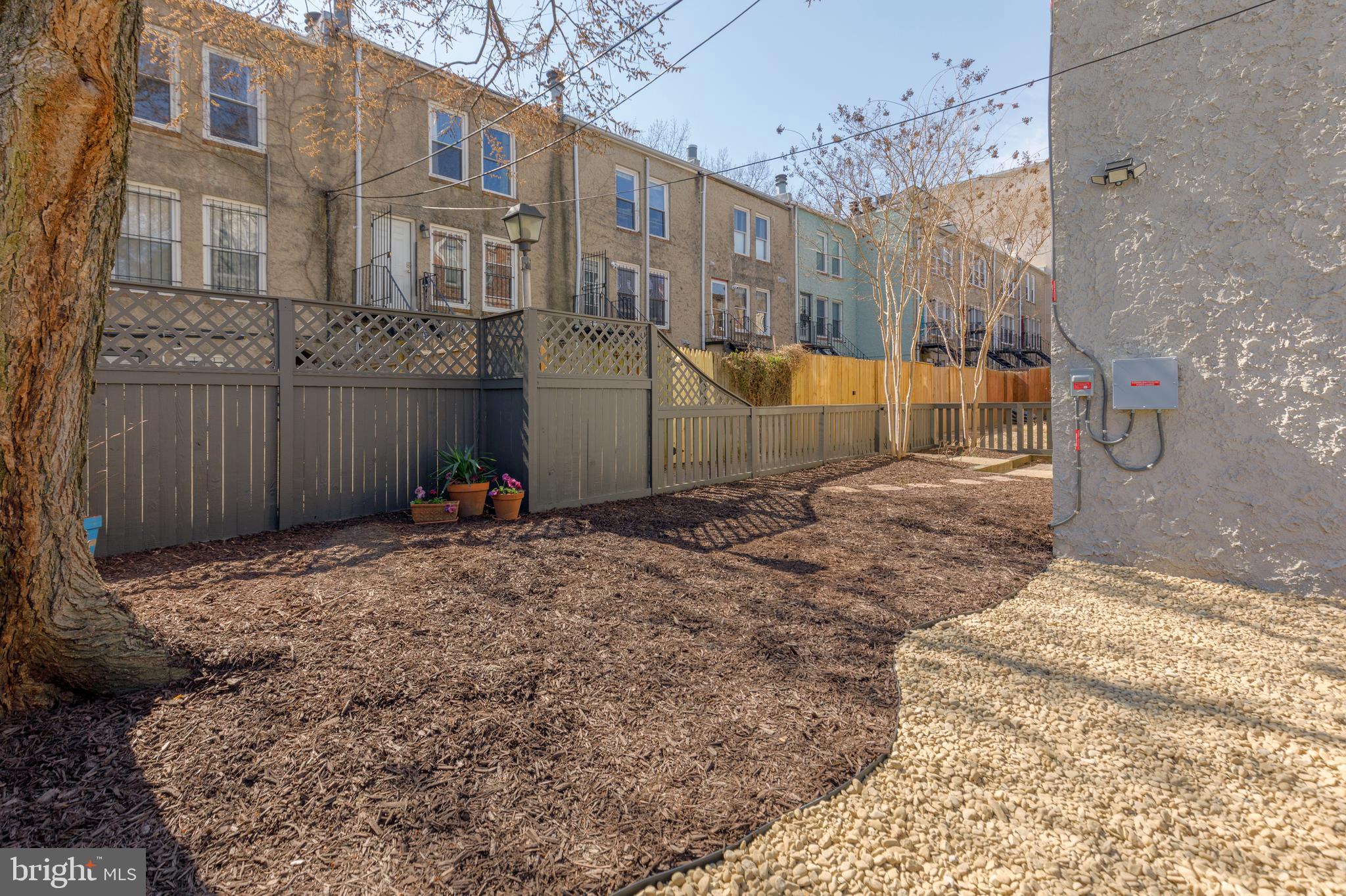 CAPITOL HILL - Residential