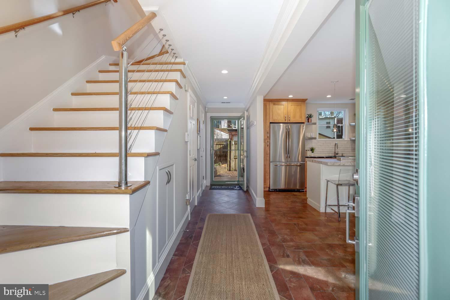 CAPITOL HILL - Residential