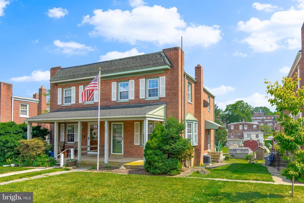 Photo of 1108 Ranck Mill Road, Lancaster, PA 17602 (MLS # PALA2049486)