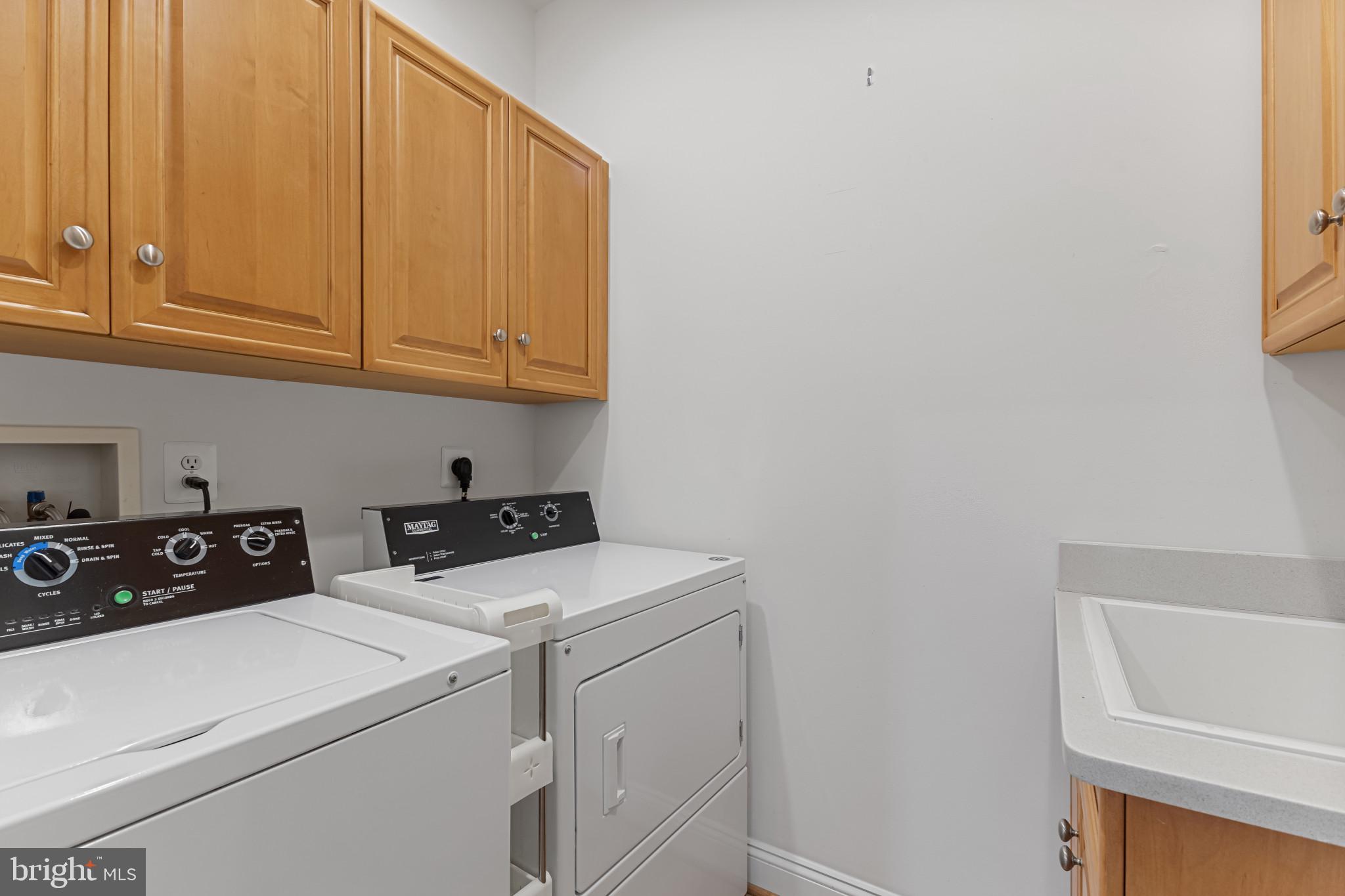 NARROWS POINTE - Residential