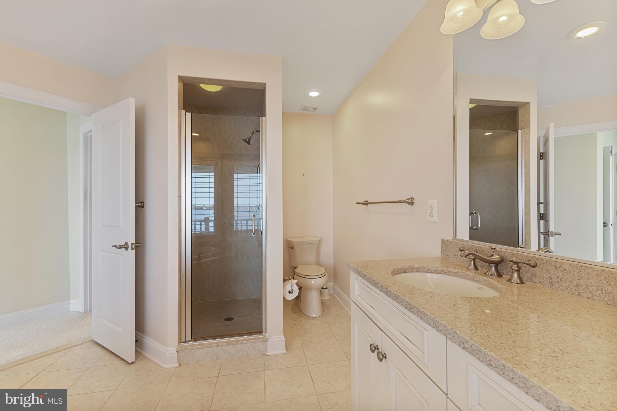 NARROWS POINTE - Residential