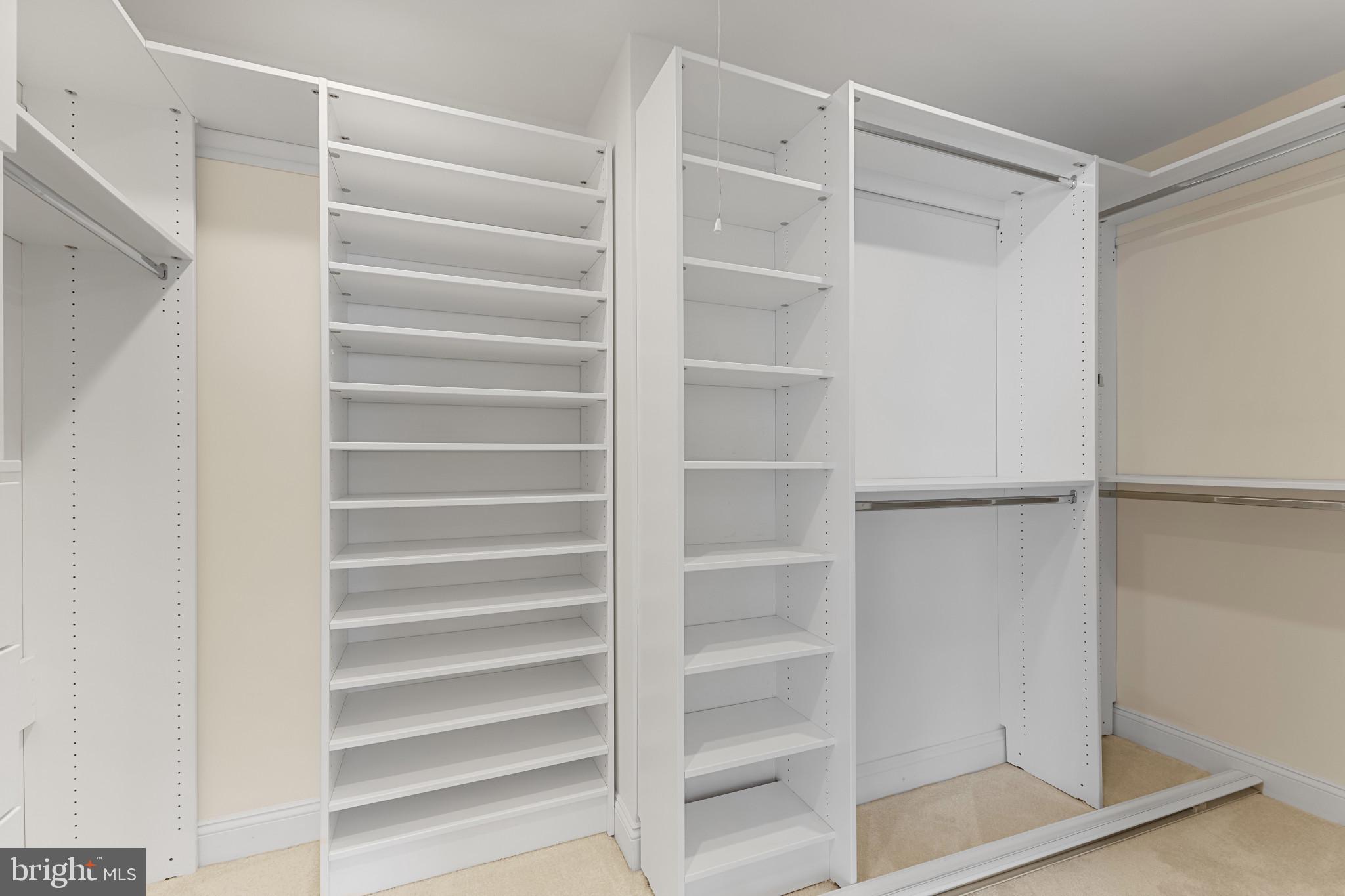 NARROWS POINTE - Residential