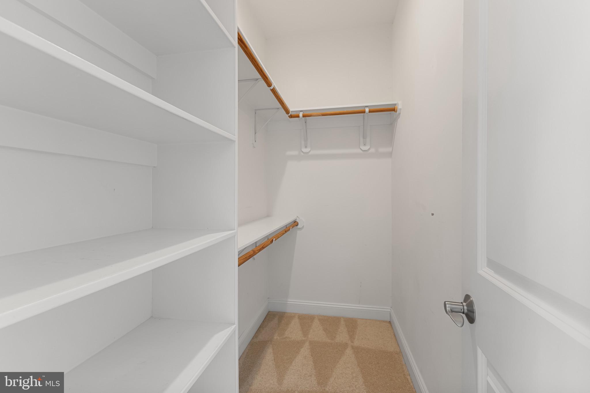 NARROWS POINTE - Residential