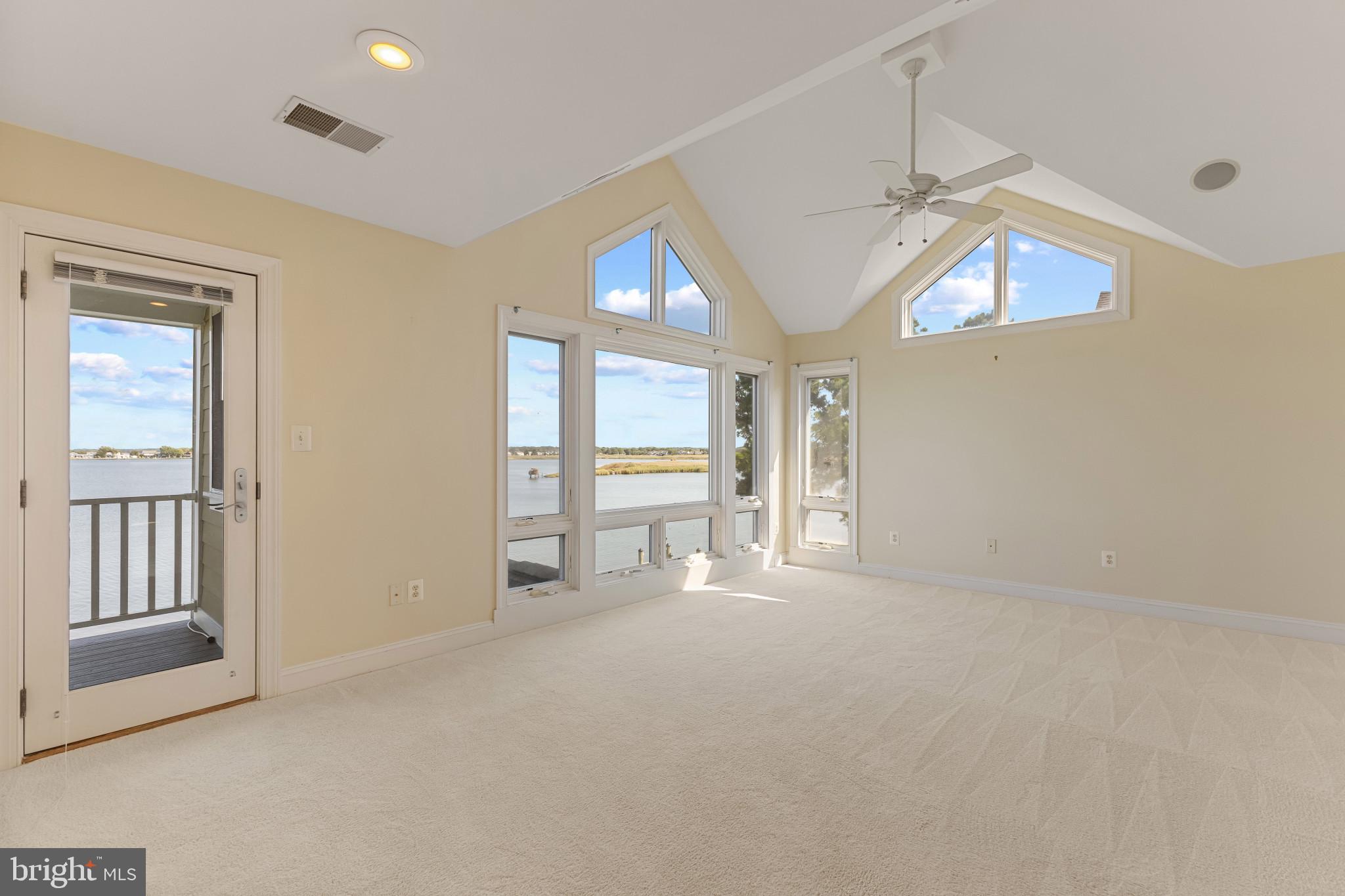 NARROWS POINTE - Residential