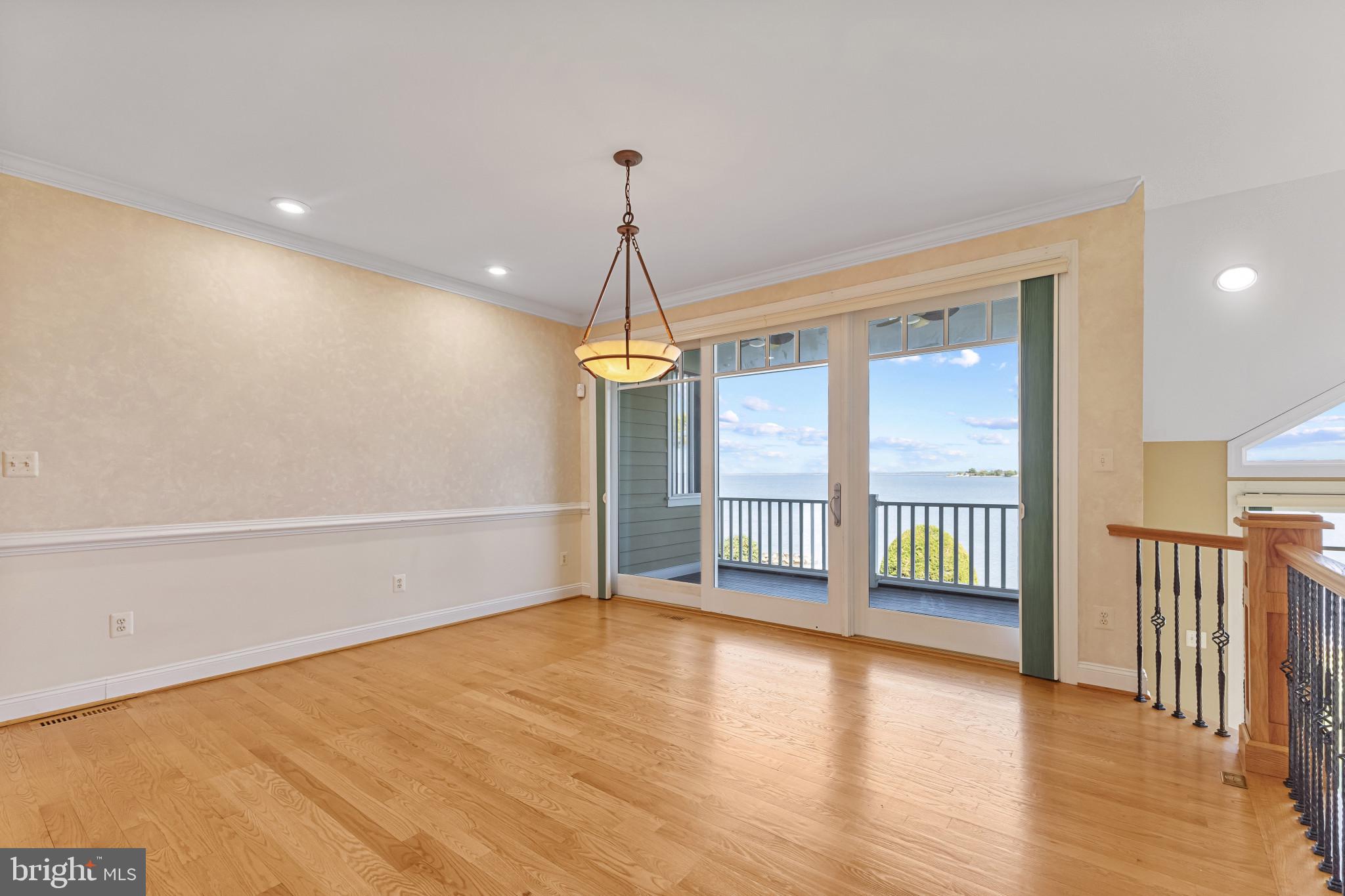 NARROWS POINTE - Residential