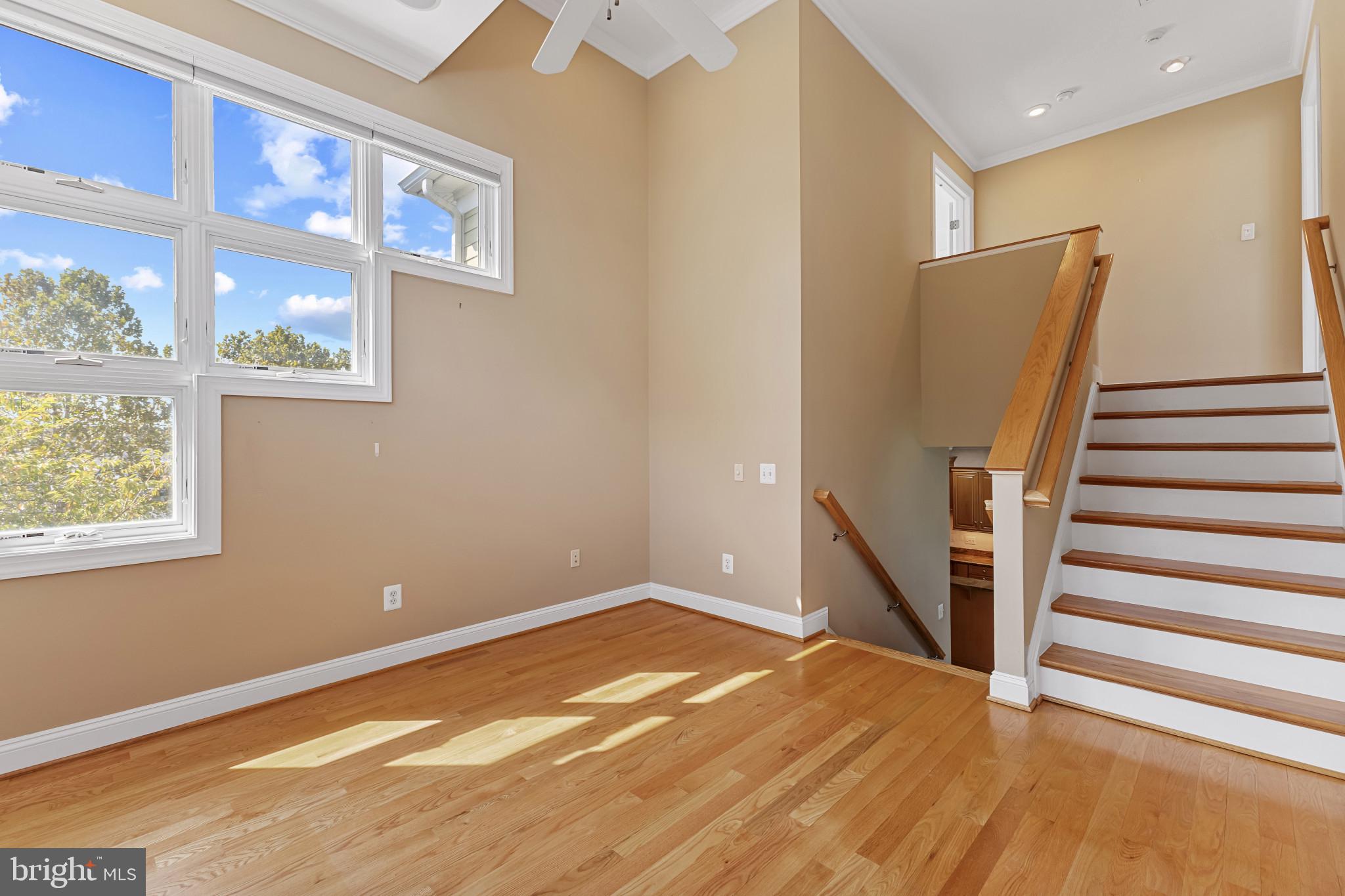 NARROWS POINTE - Residential