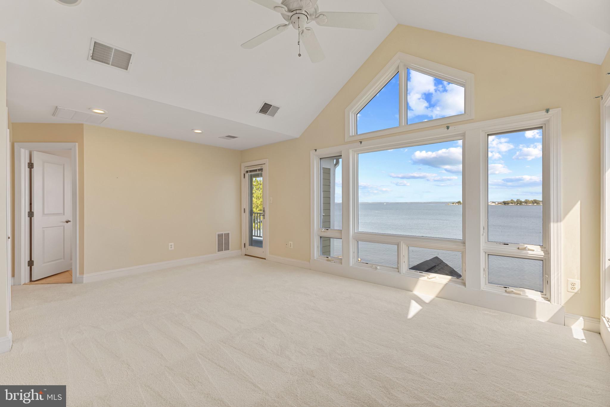 NARROWS POINTE - Residential