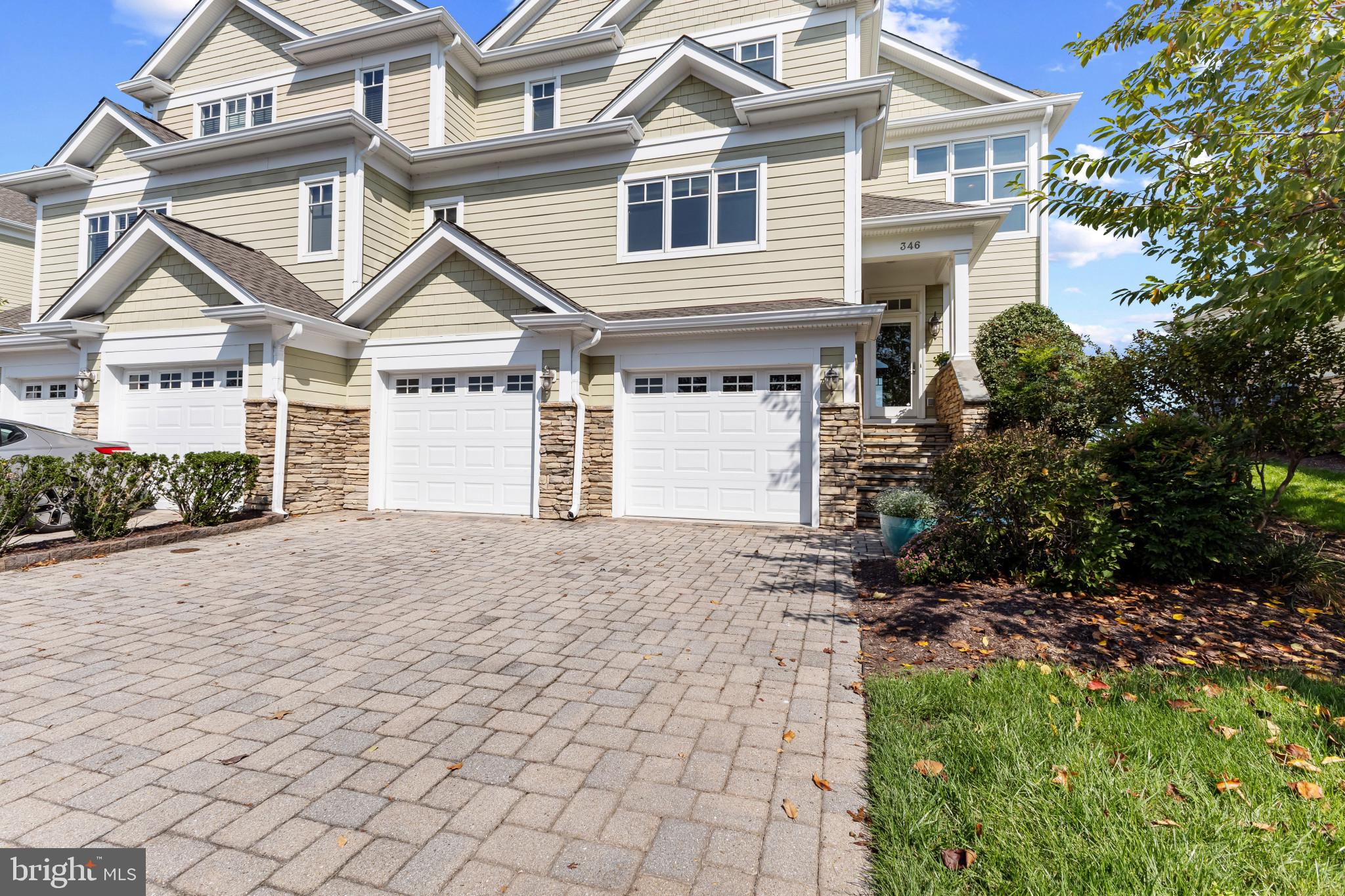 NARROWS POINTE - Residential