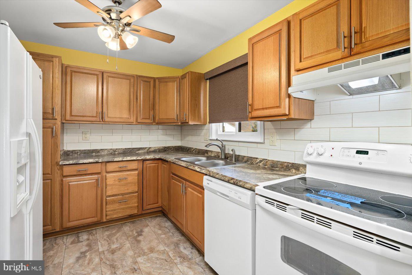 PINEWOOD MEADOWS - Residential