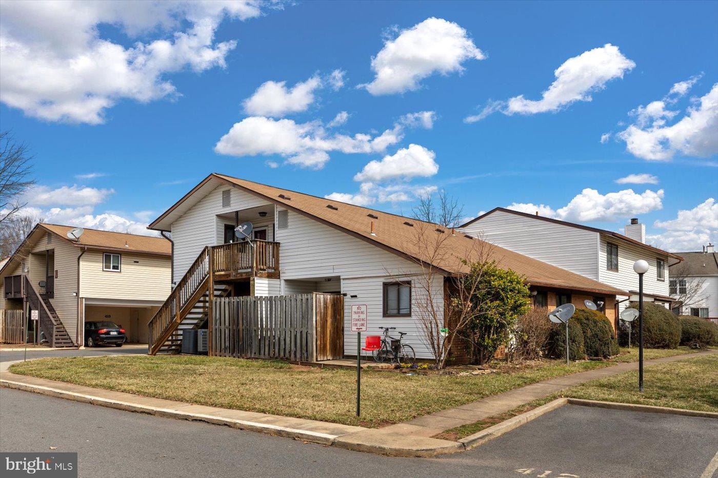 4131 MEADOWLAND COURT