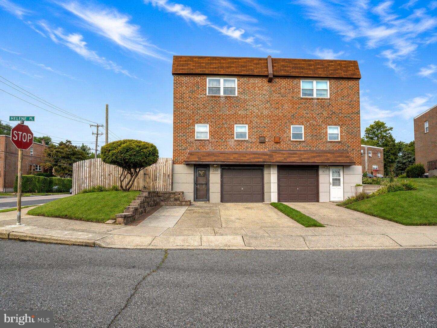 369 HELENE PLACE