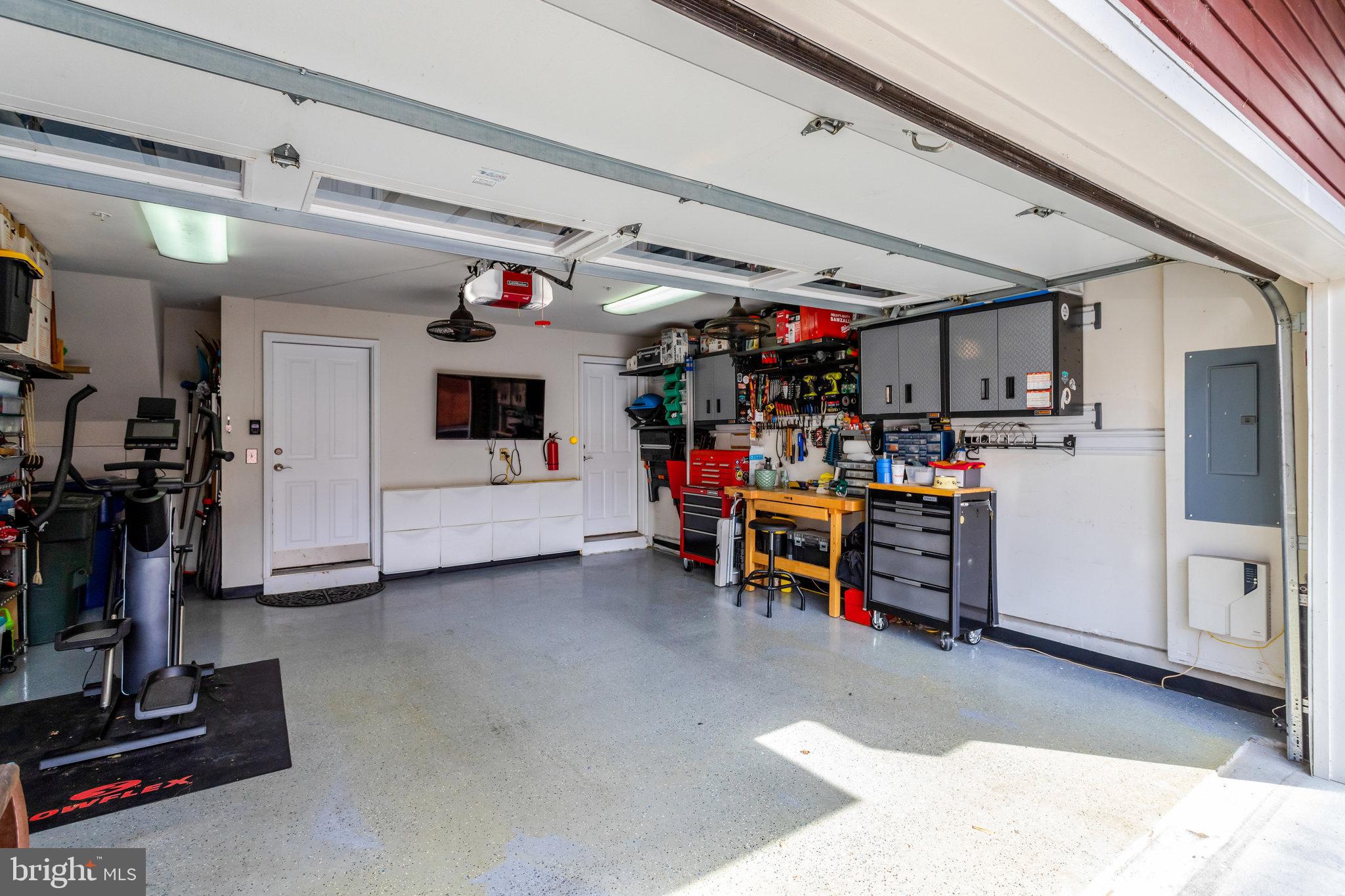 POTOMAC YARD - Residential Lease