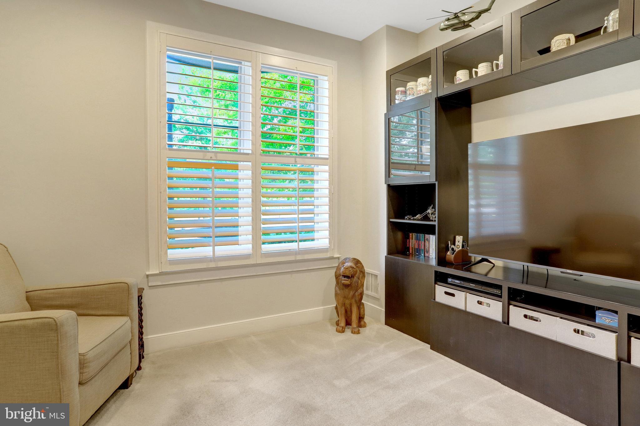 POTOMAC YARD - Residential Lease