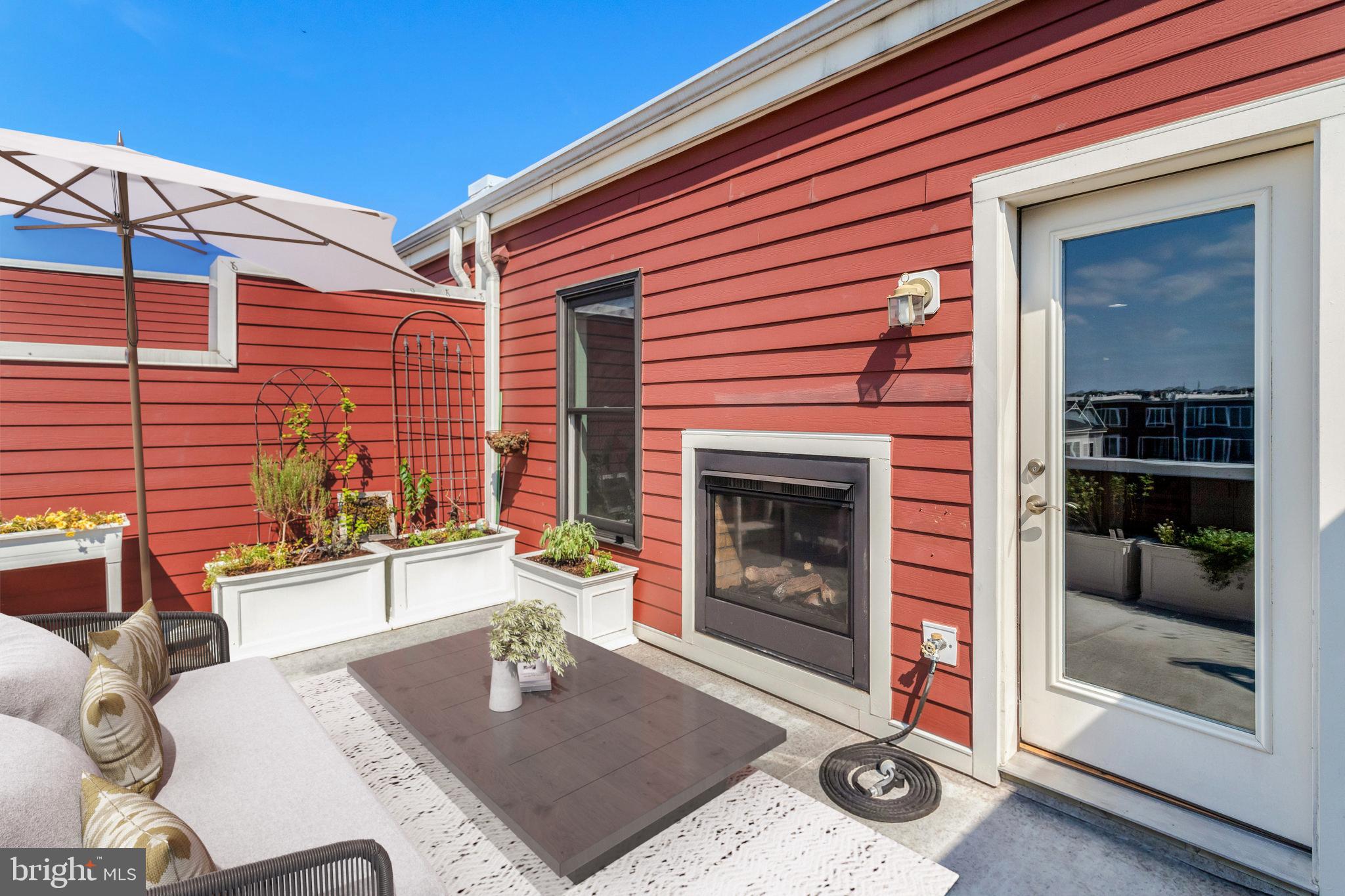 POTOMAC YARD - Residential Lease