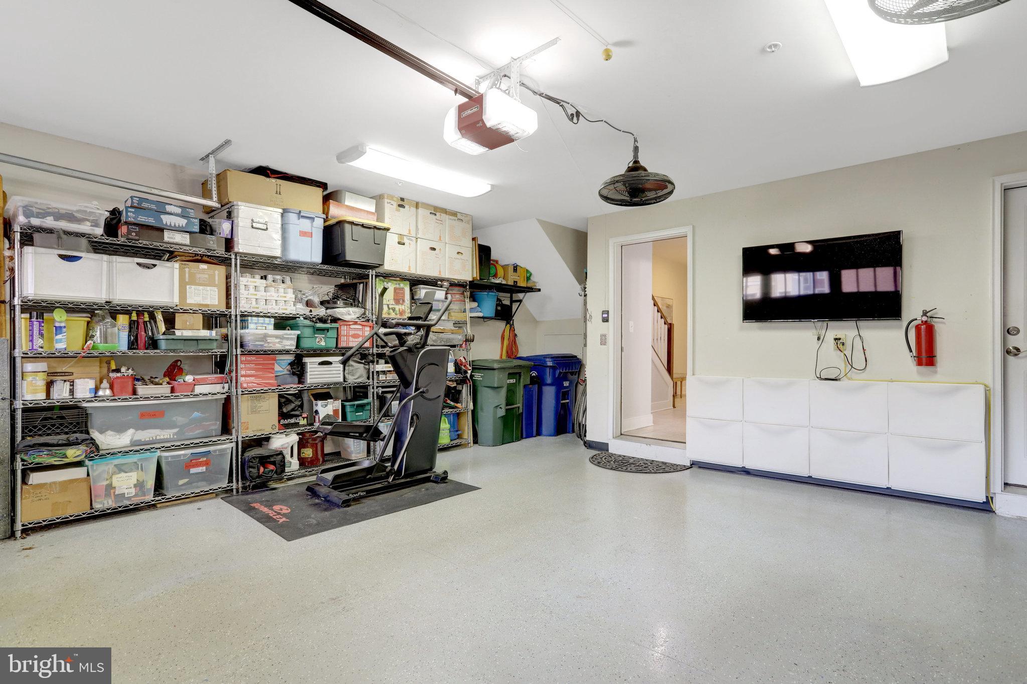 POTOMAC YARD - Residential Lease