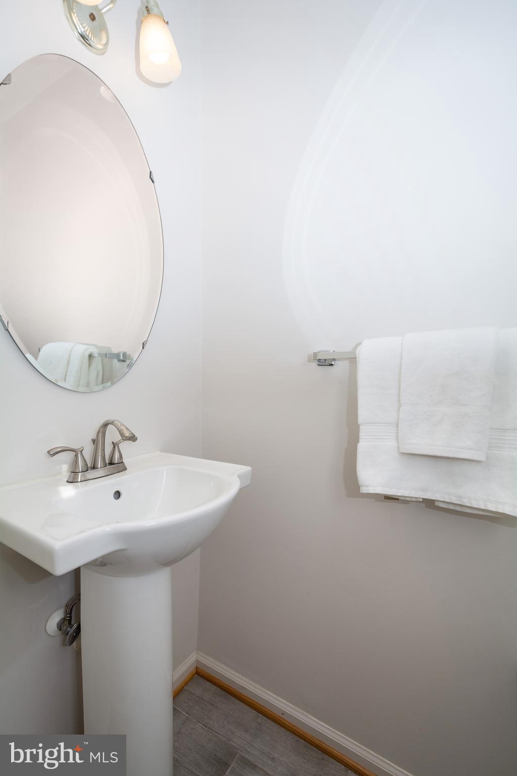 MADRILLON SPRINGS - Residential