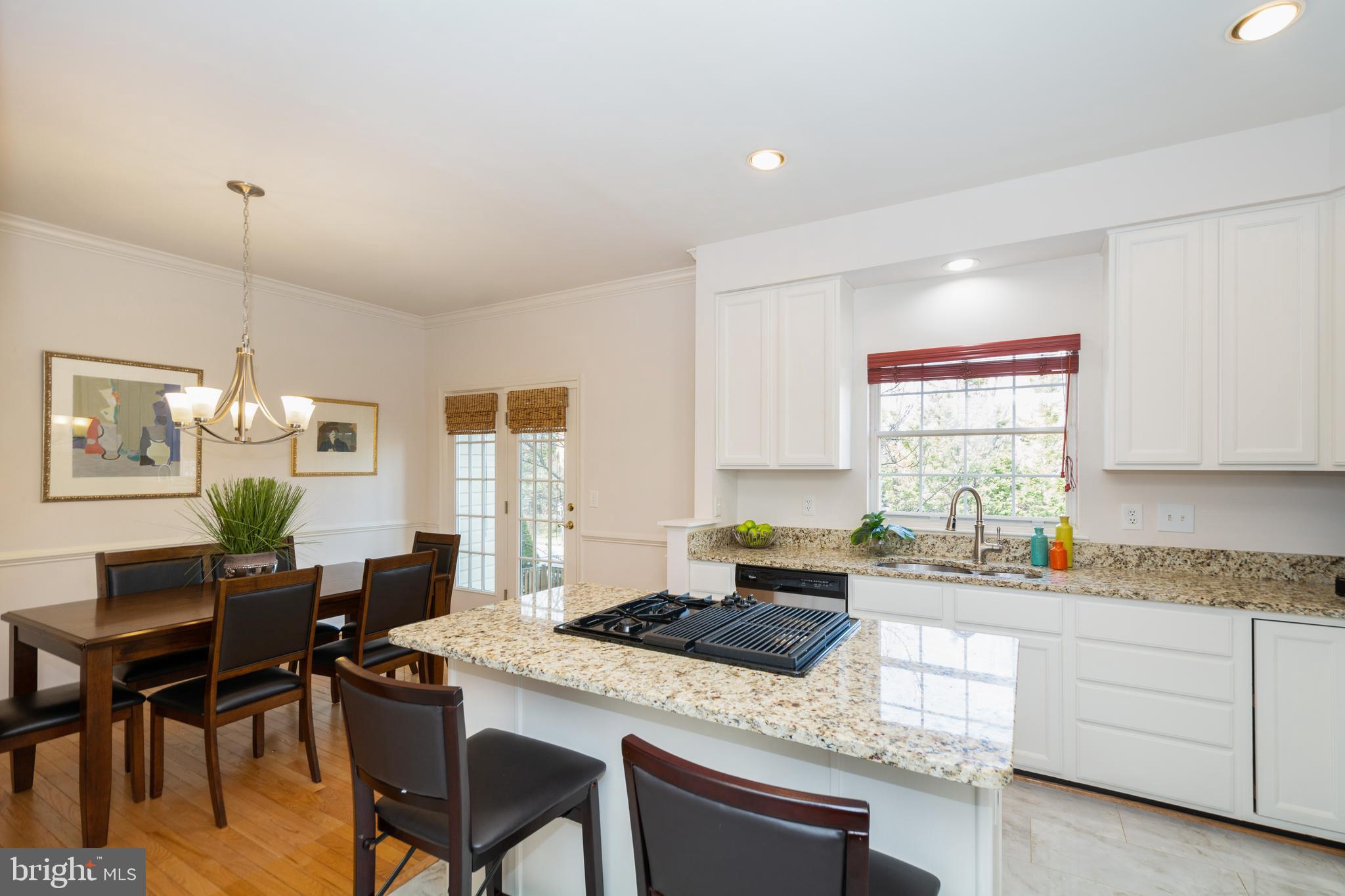 MADRILLON SPRINGS - Residential