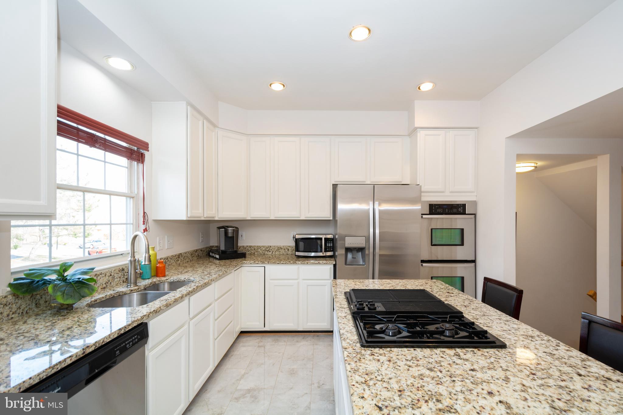 MADRILLON SPRINGS - Residential