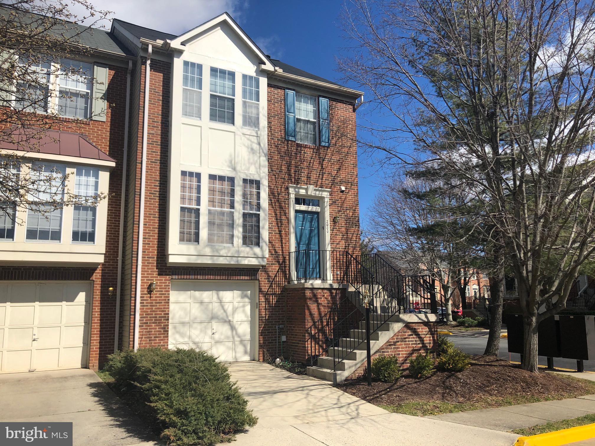 MADRILLON SPRINGS - Residential