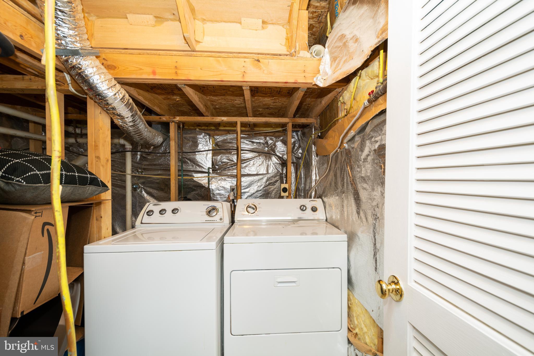 MADRILLON SPRINGS - Residential