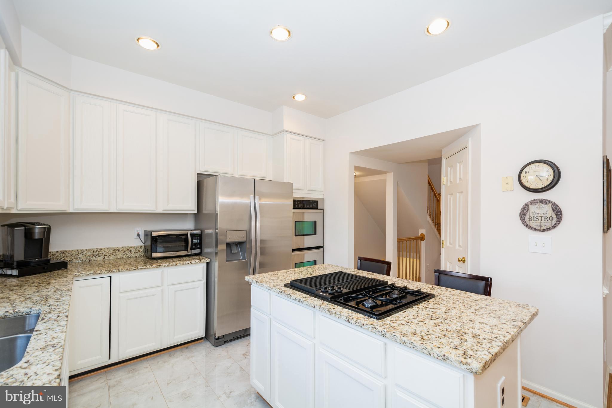 MADRILLON SPRINGS - Residential