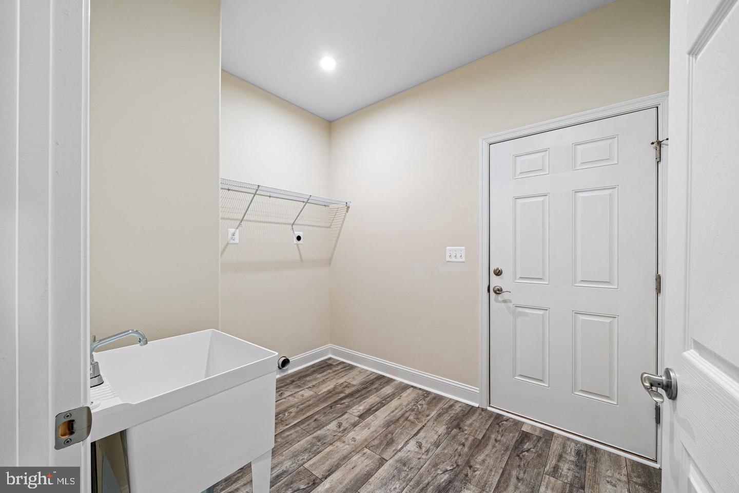 DRUM POINT - Residential