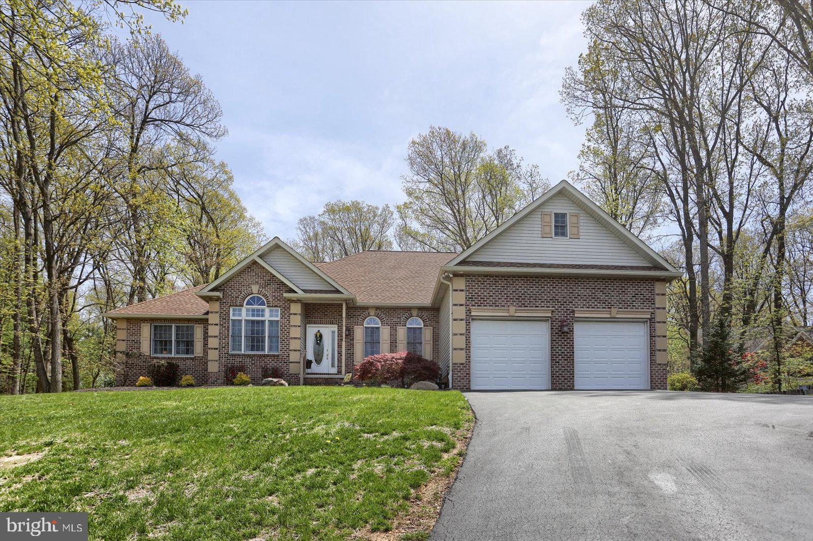 3812 EAGLE RIDGE COURT