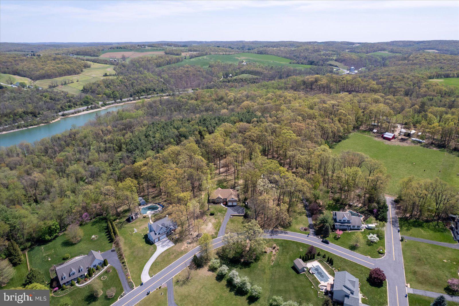 3812 EAGLE RIDGE COURT
