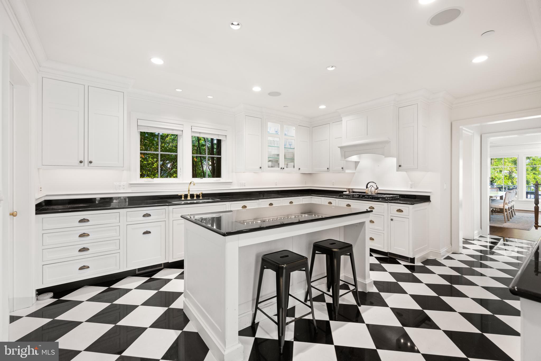 HISTORIC DISTRICT - Residential