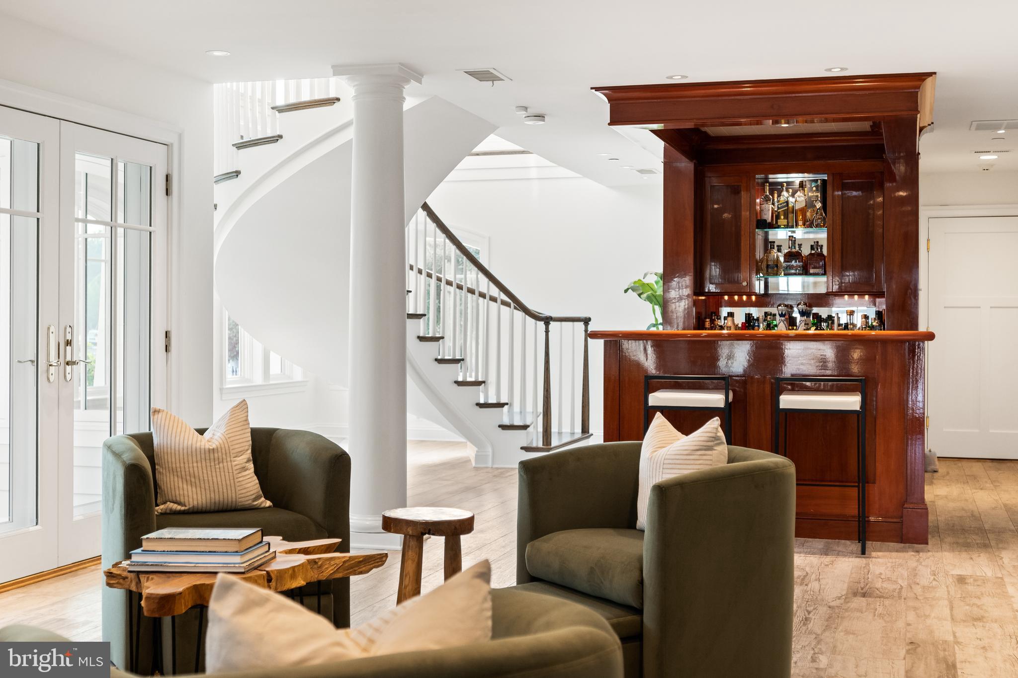 HISTORIC DISTRICT - Residential